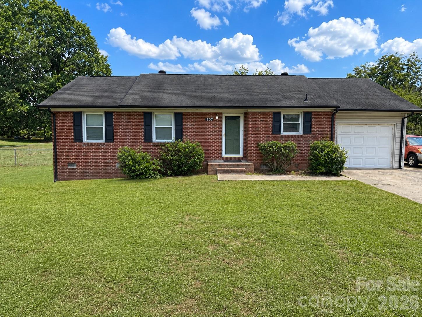 1507 Dallas Cherryville Highway — photo