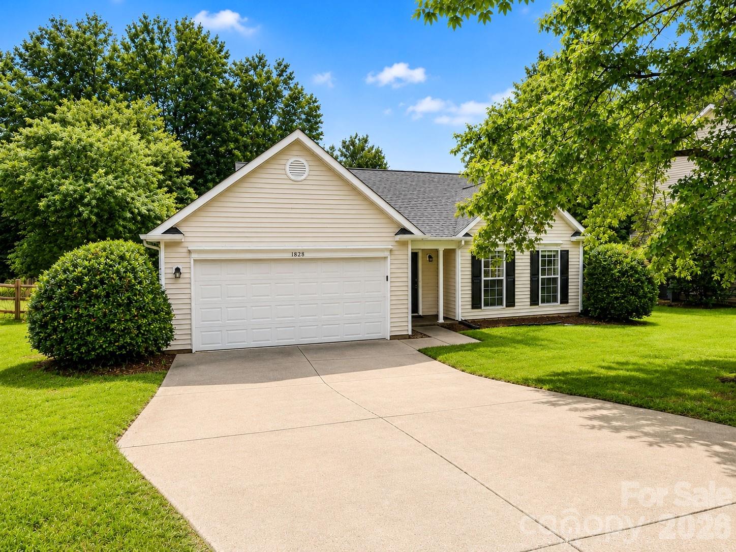 1828 Sugar Hollow Drive — photo