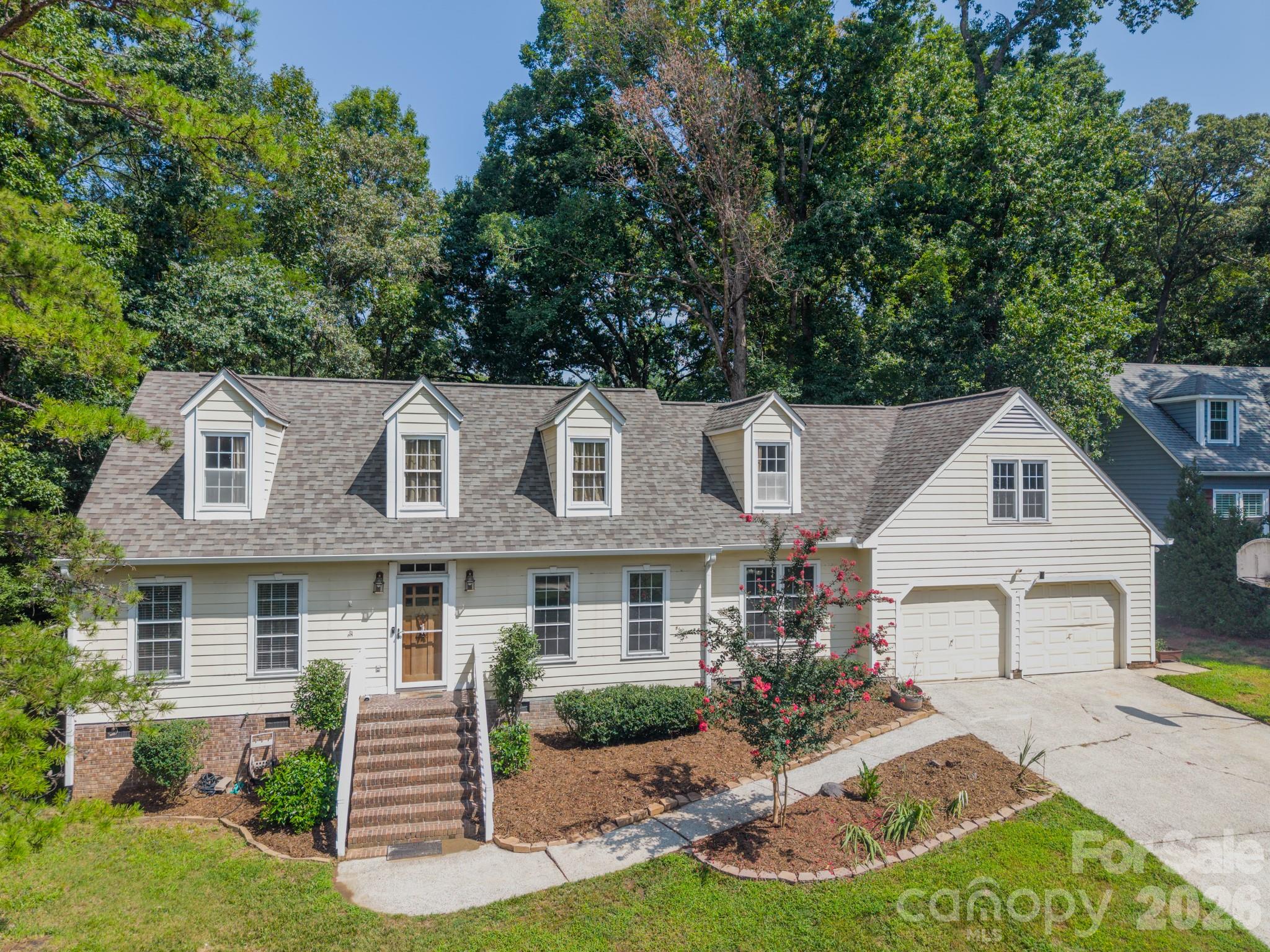 5815 Chapel Creek Court — photo