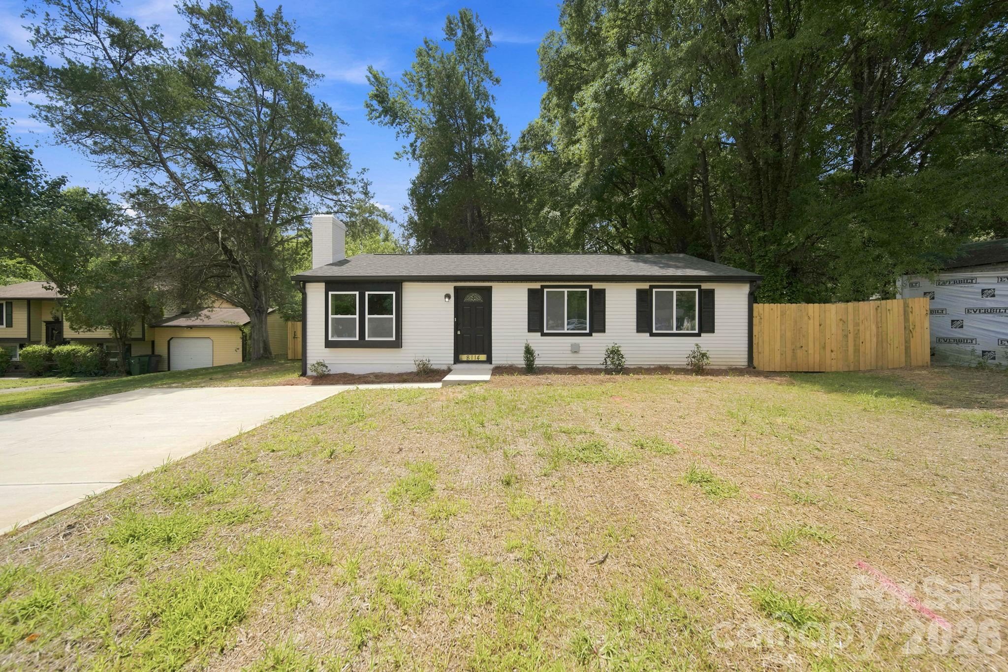 8114 Holly Hill Road — photo