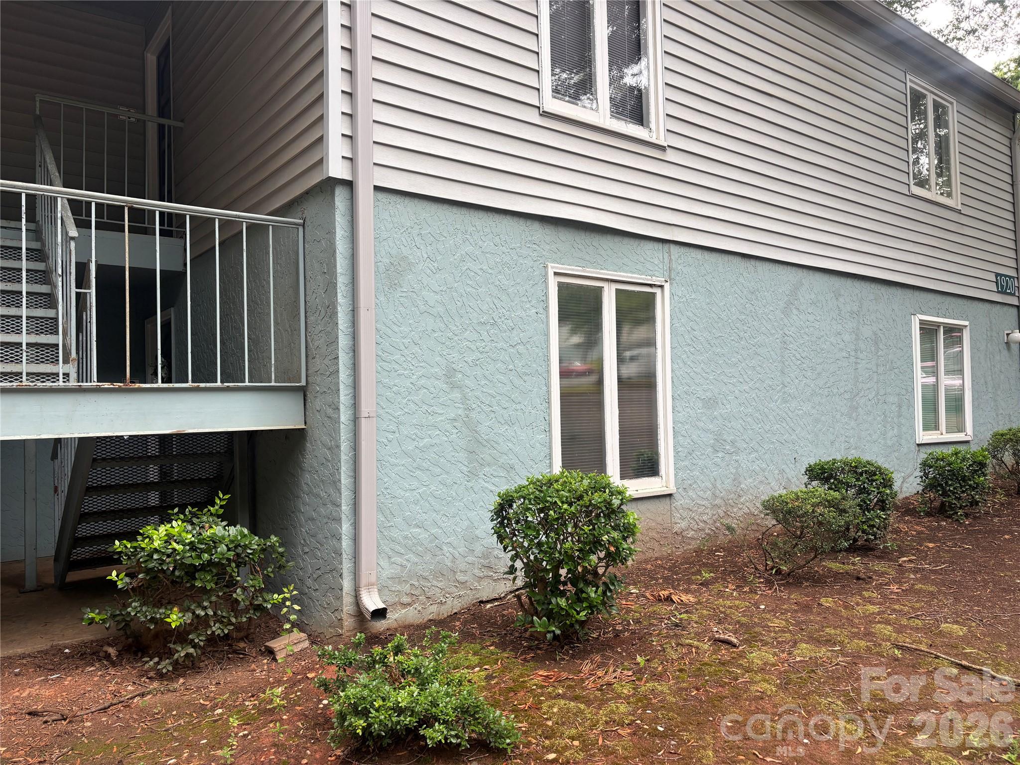 1920 Countrymens Court 2 — photo
