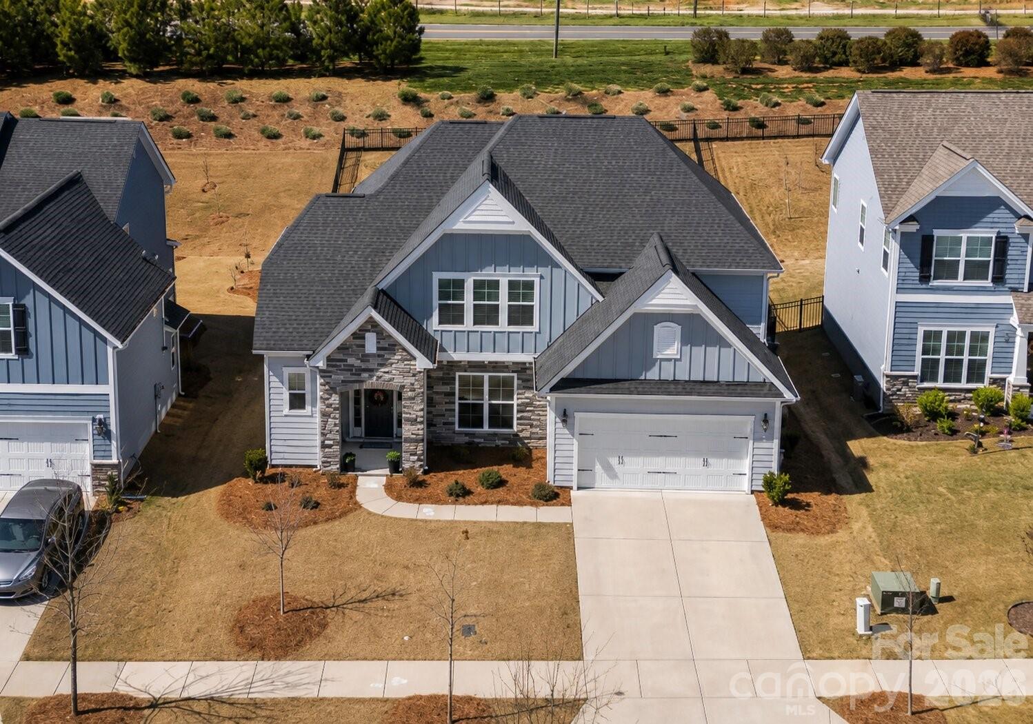 7017 Kingfisher Way — photo