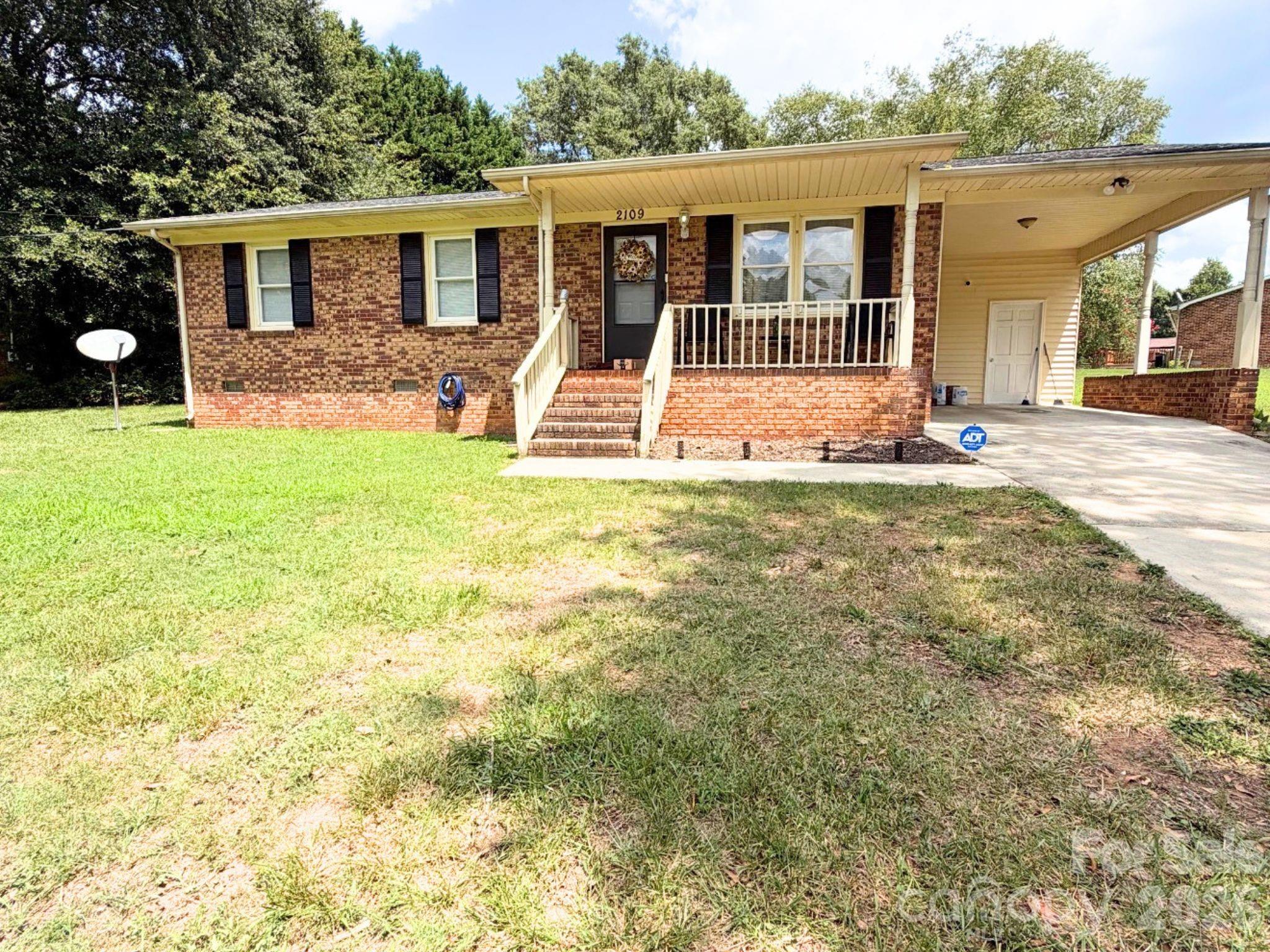 2109 Fernwood Drive — photo
