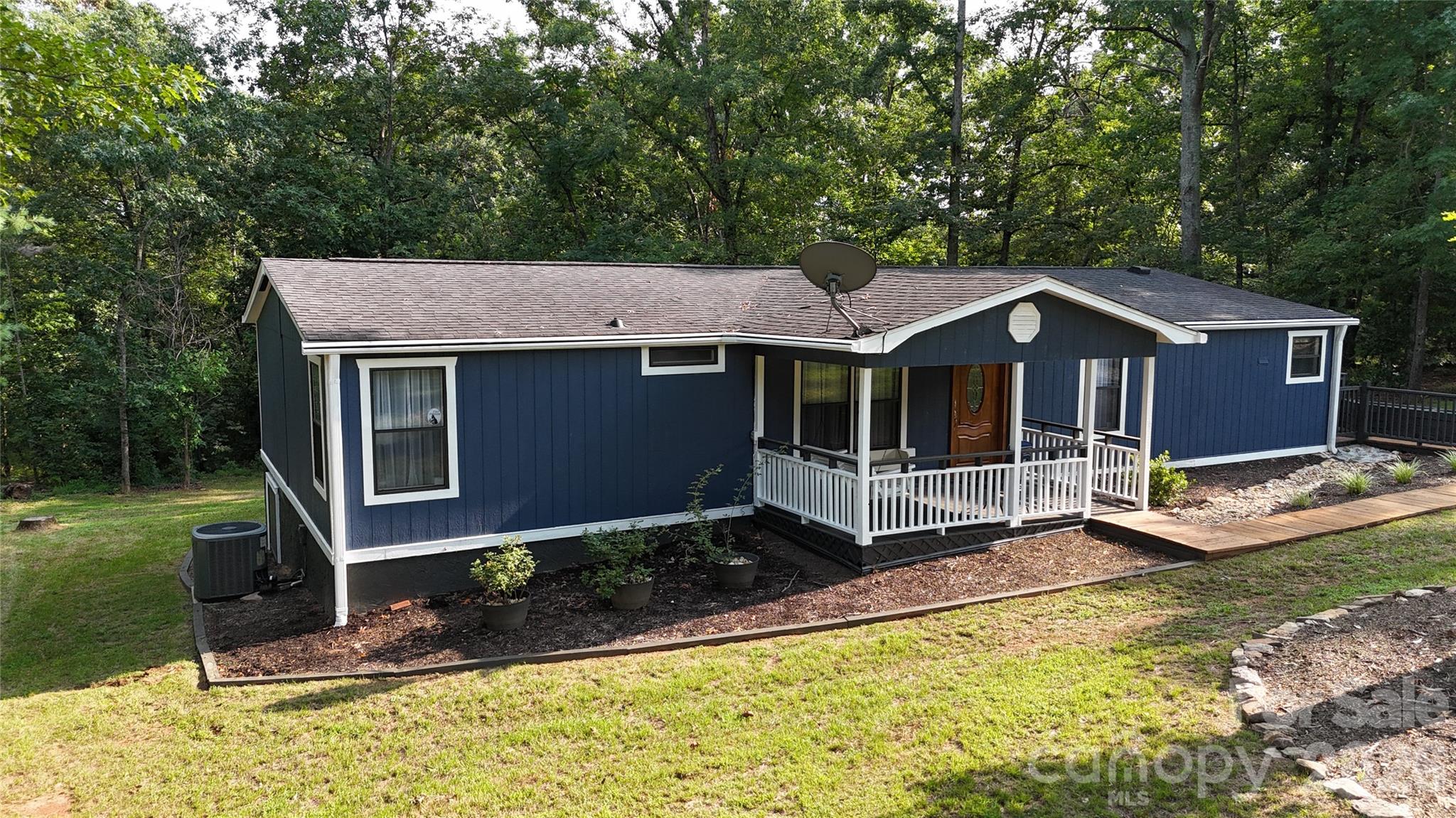 1120 Sandy Plains Road — photo