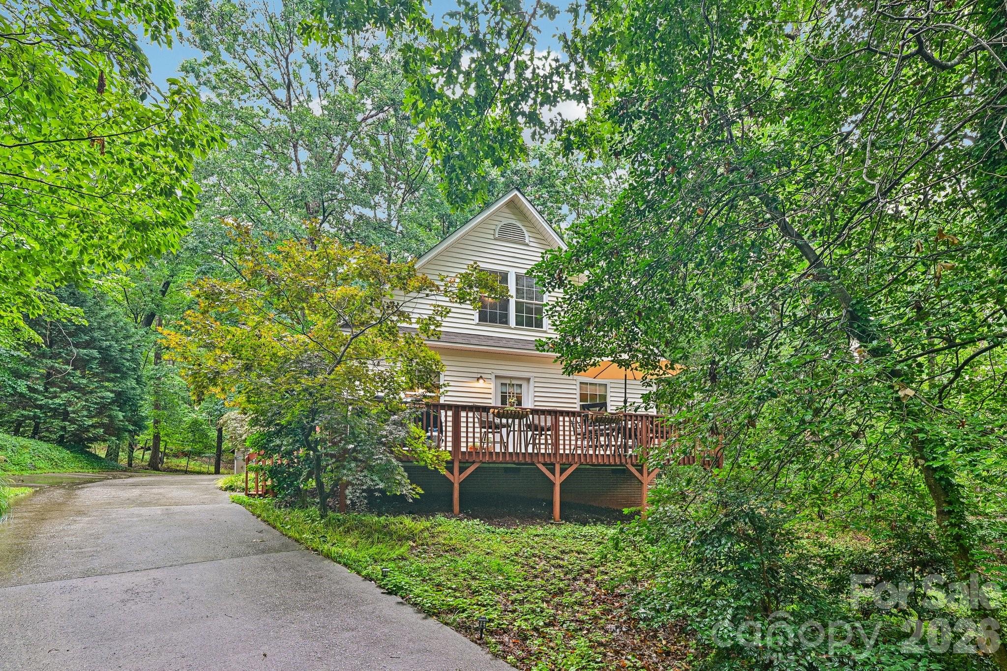 8658 Dog Leg Road 16/B — photo