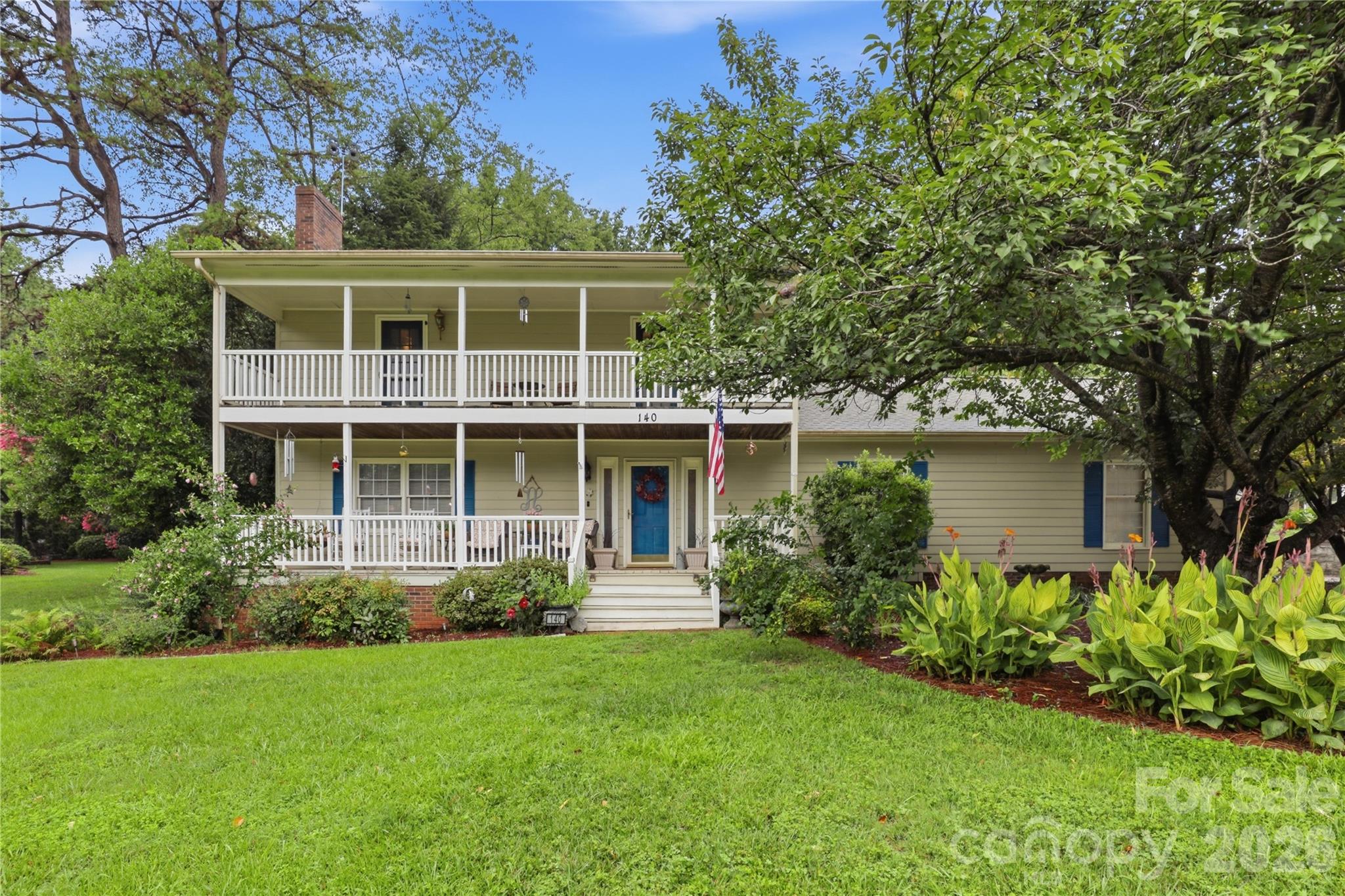 140 Eastwood Drive — photo