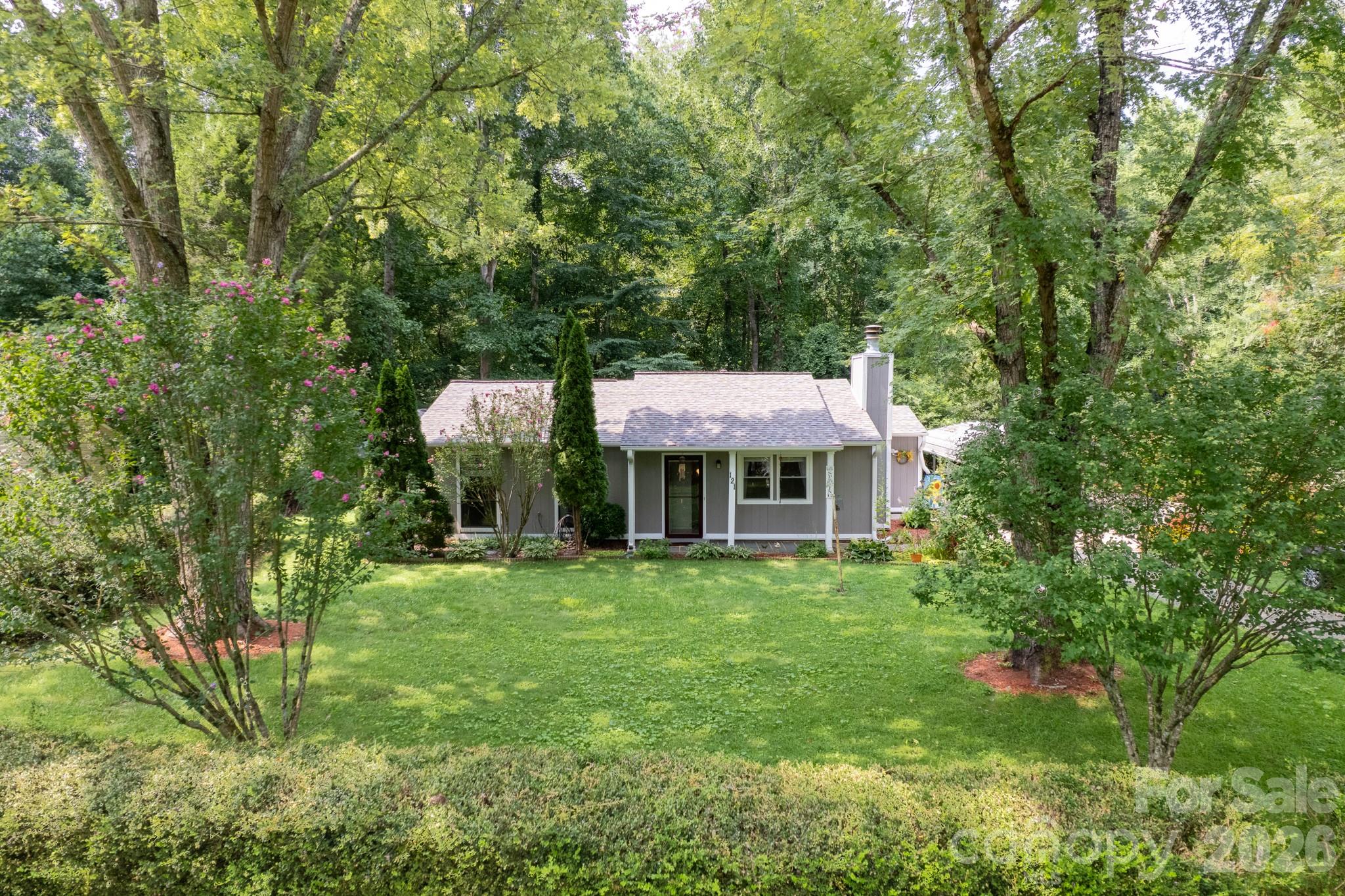 121 Wicklow Drive — photo