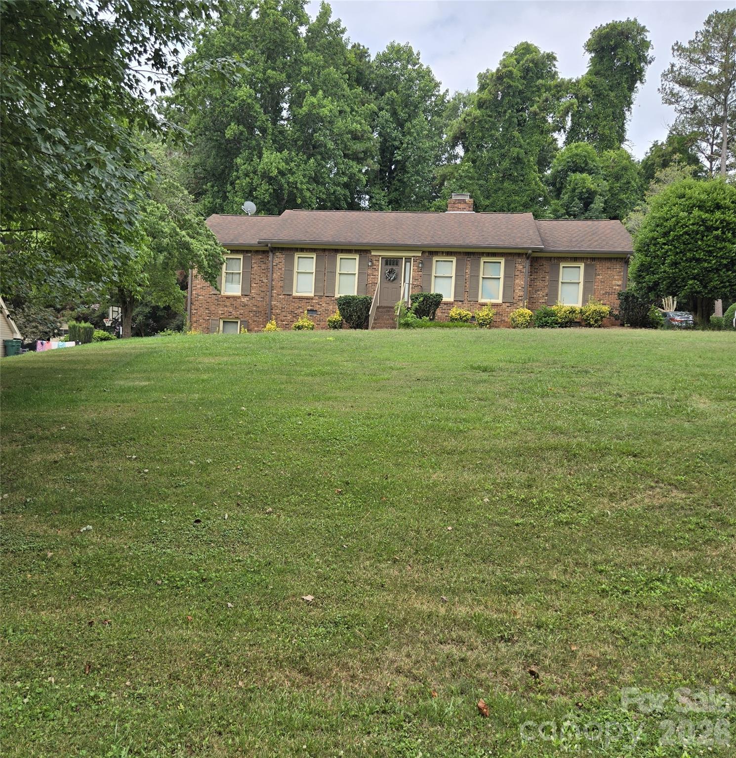 1671 Kensington Circle — photo