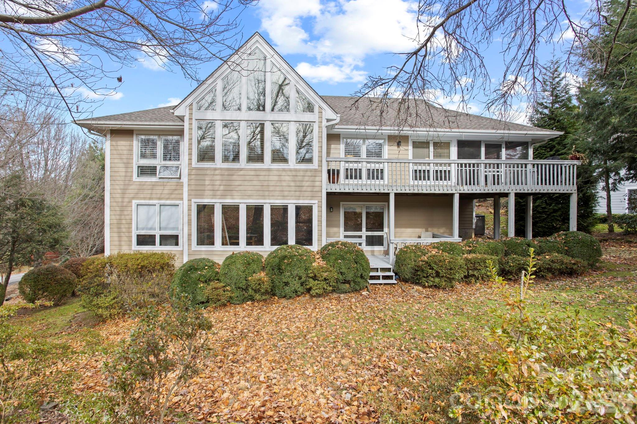 122 Broadmoor Drive — photo