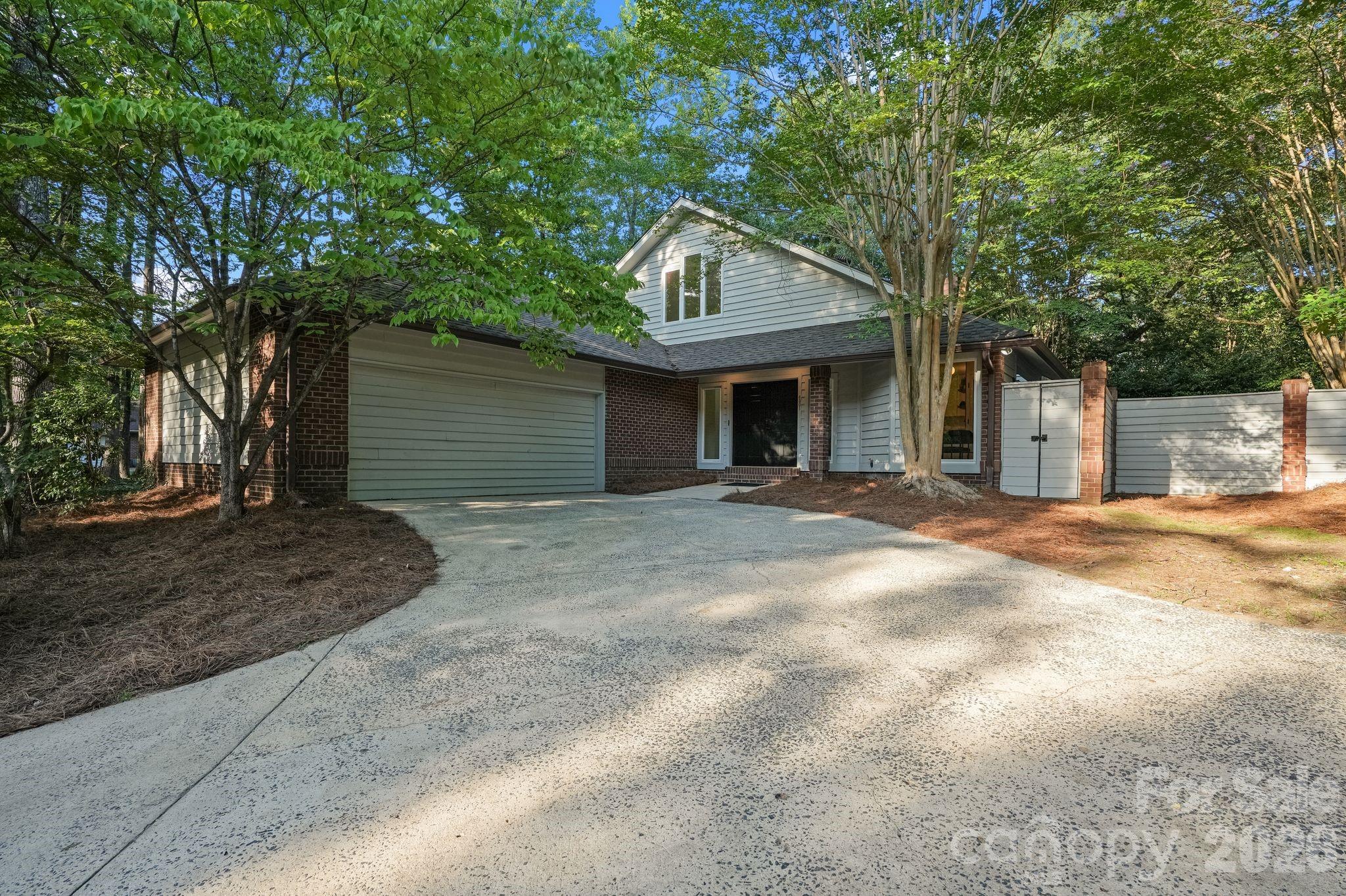 6301 Saddlebrook Court — photo