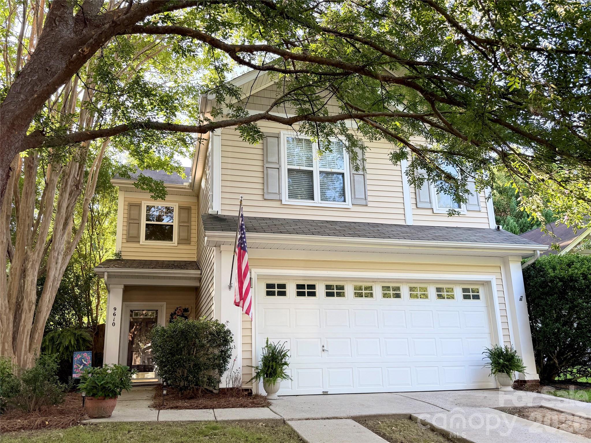 9610 Corbett Square Lane — photo