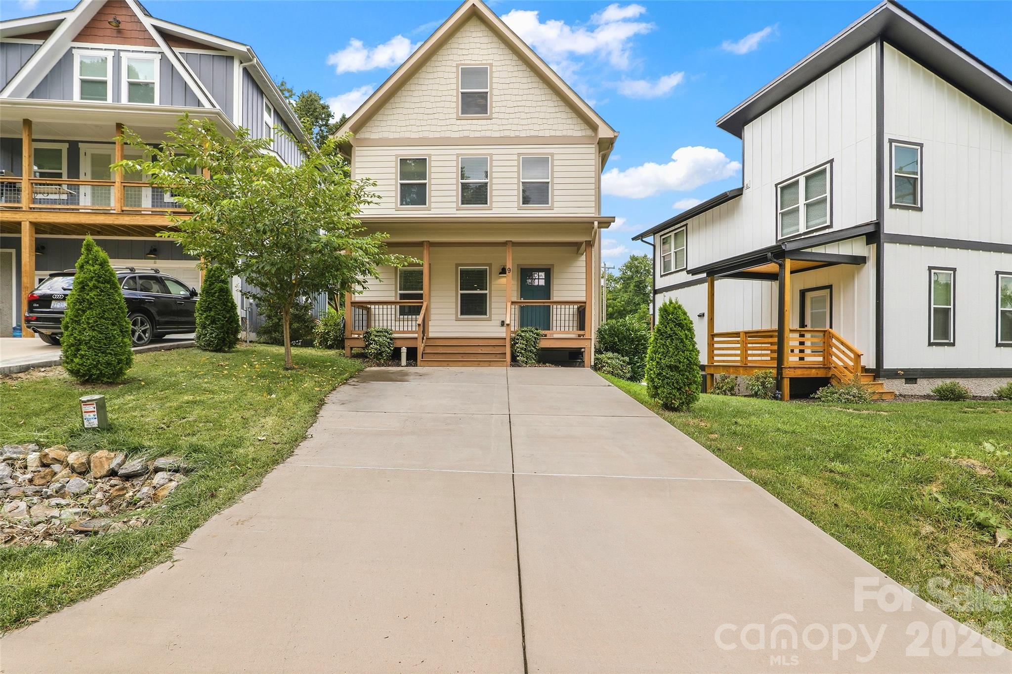 9 Hilldale Road — photo