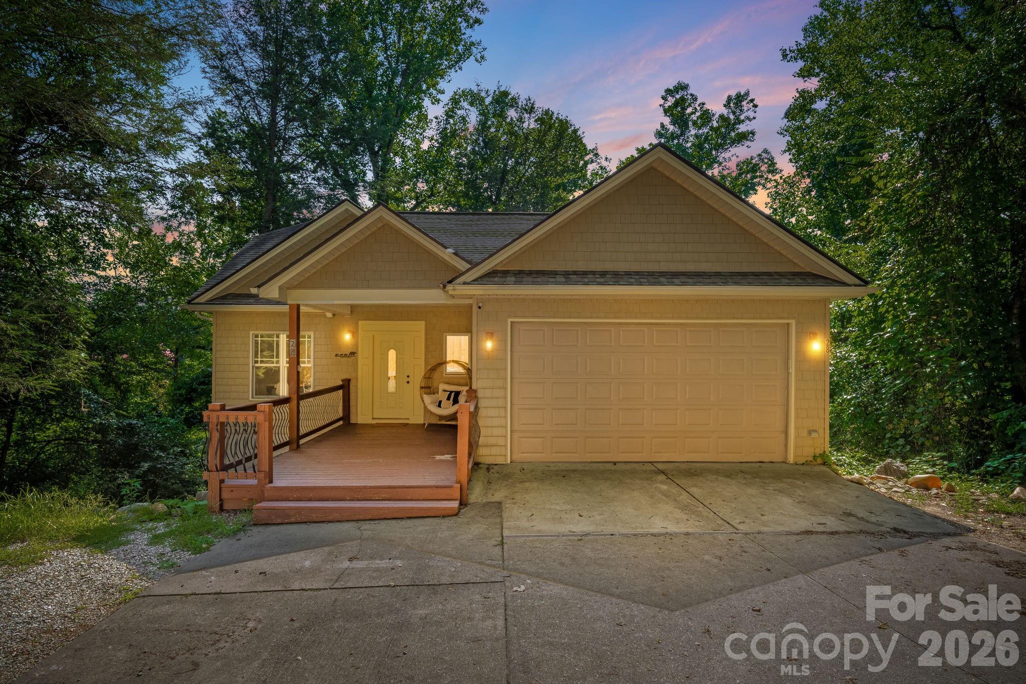 28 Greenbriar Road — photo