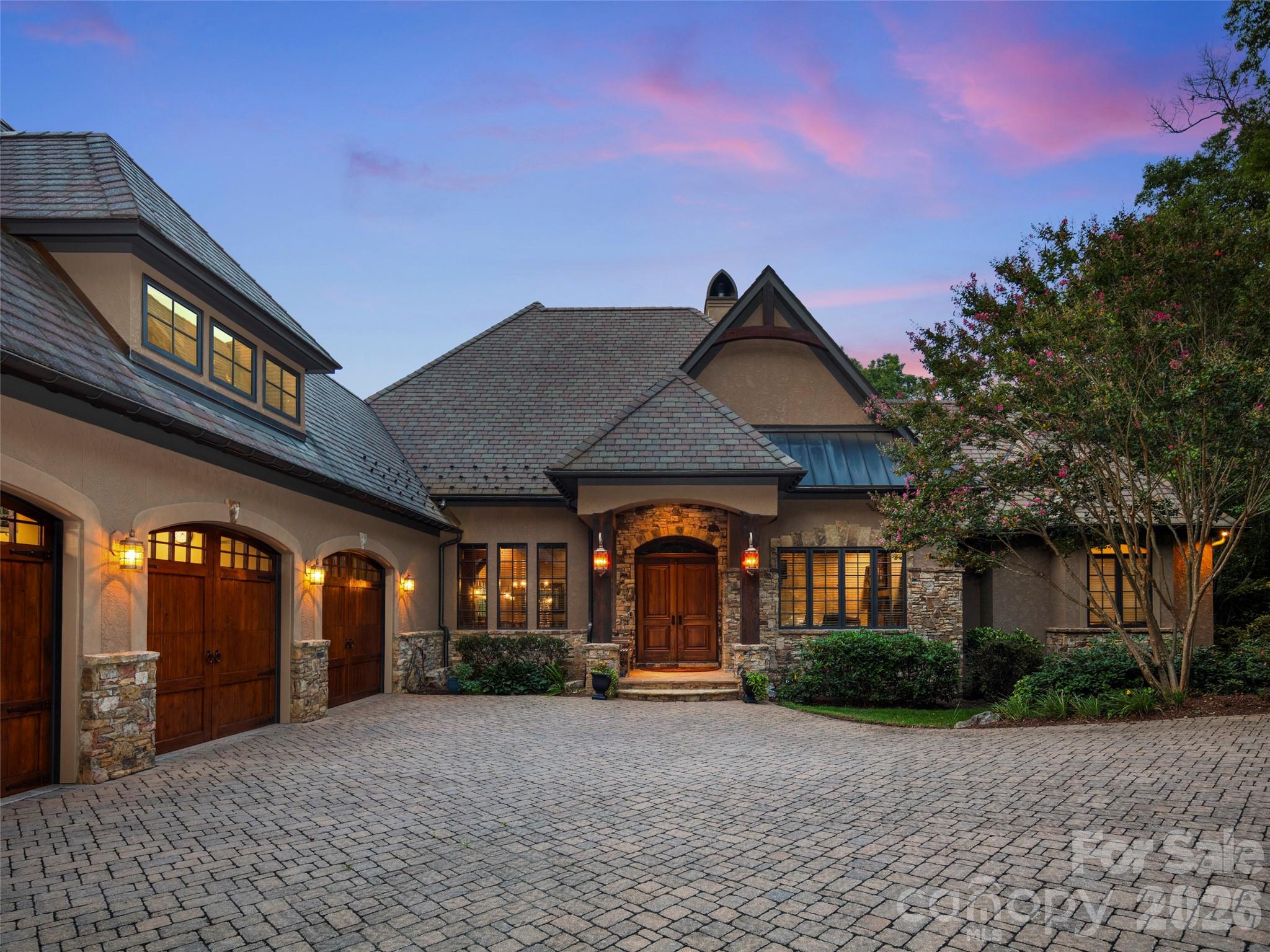 1812 Bella Vista Court — photo