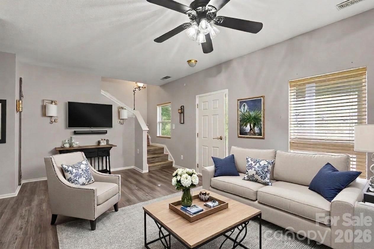 2729 Meadow Knoll Drive — photo