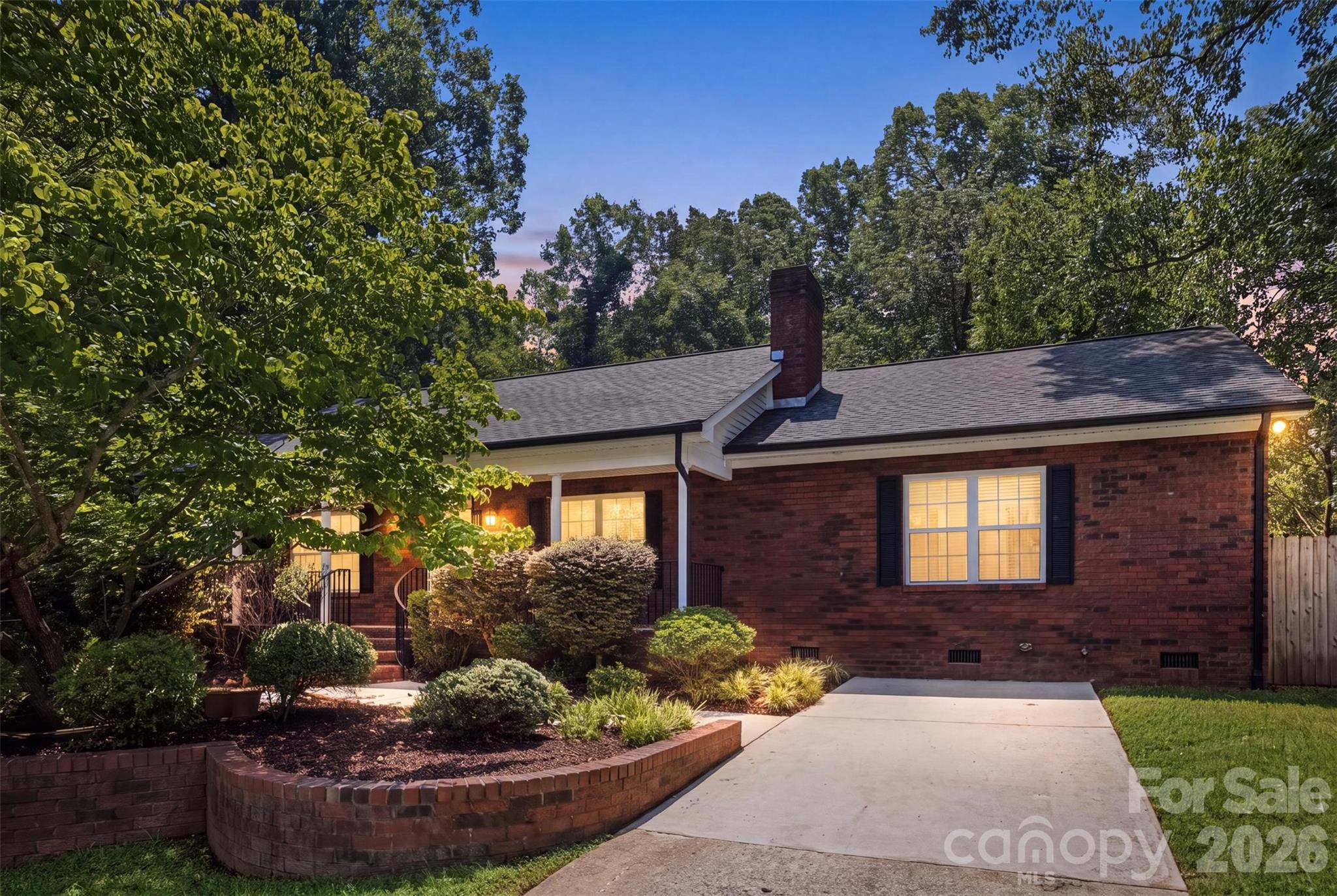 125 Shady Bluff Drive — photo