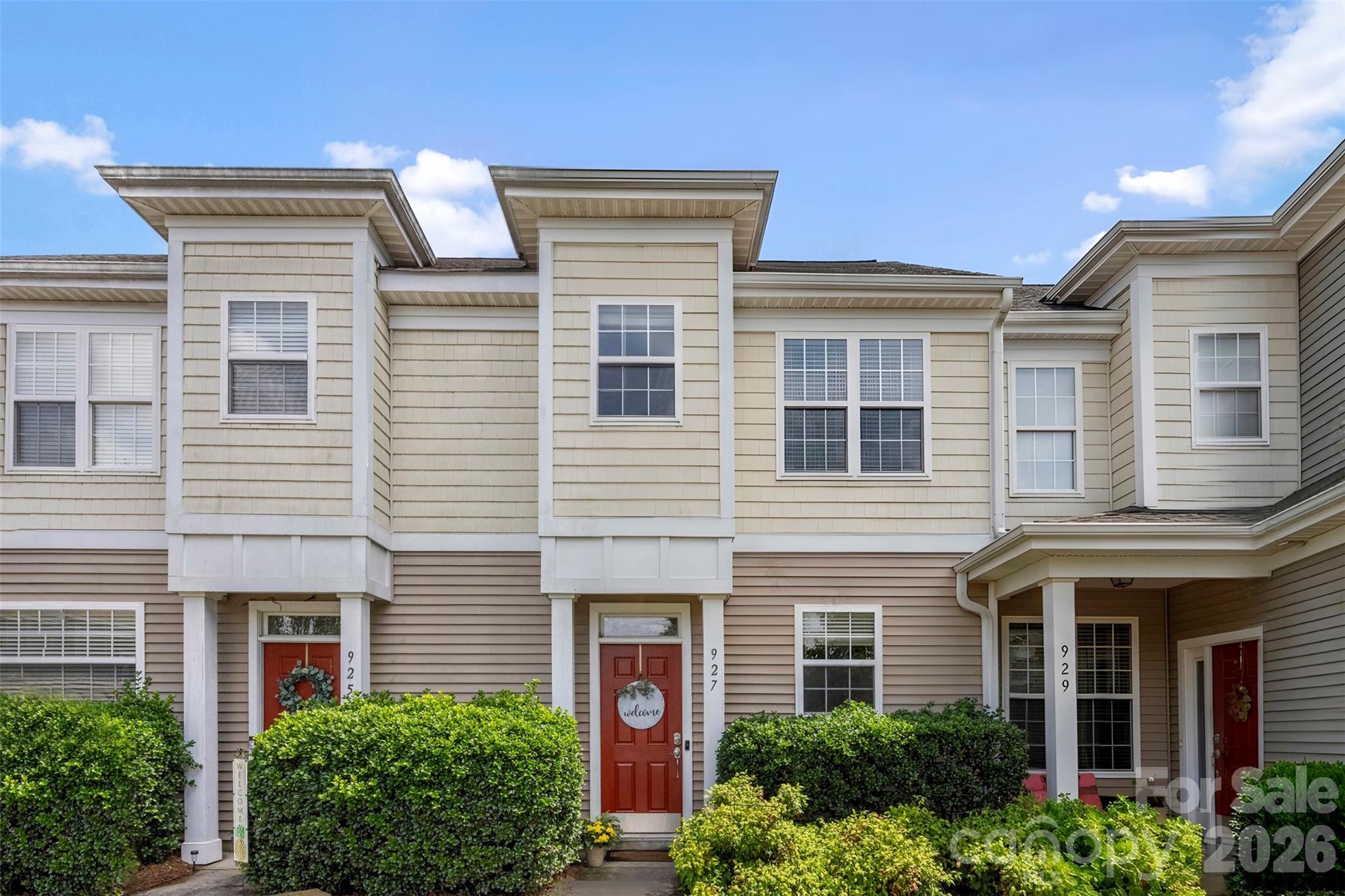 927 Claybrook Circle — photo