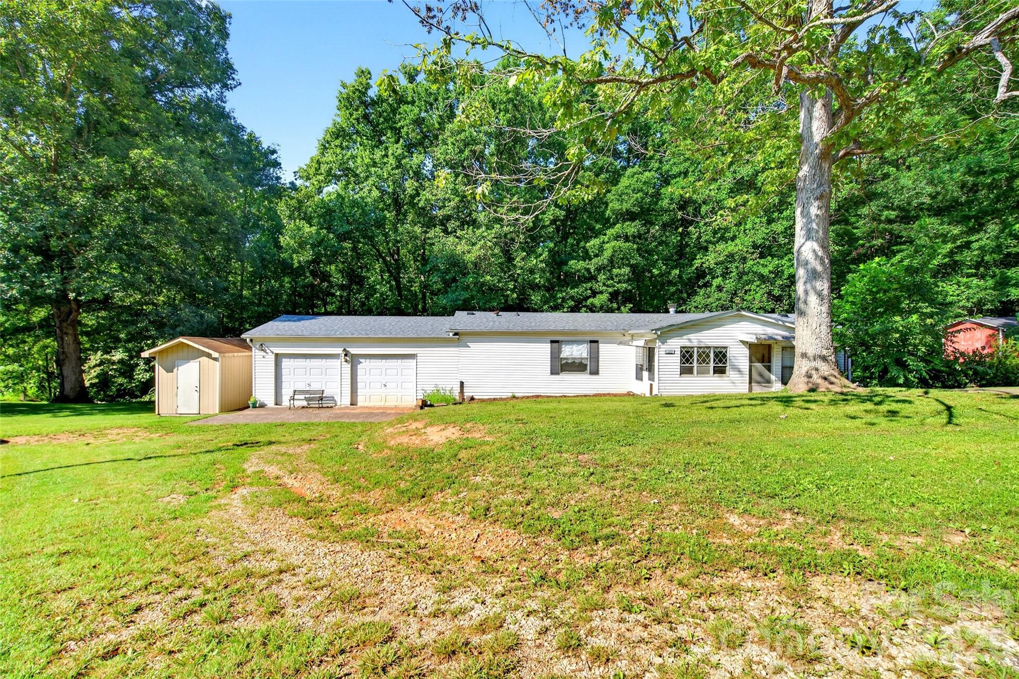 967 Moffitt Hill Road — photo