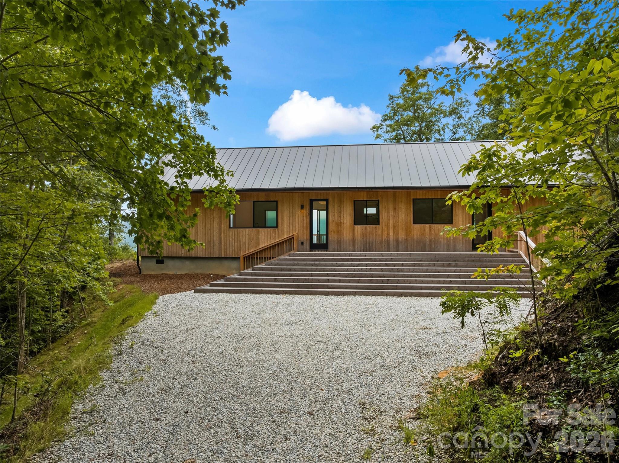 109 Pintail Place — photo