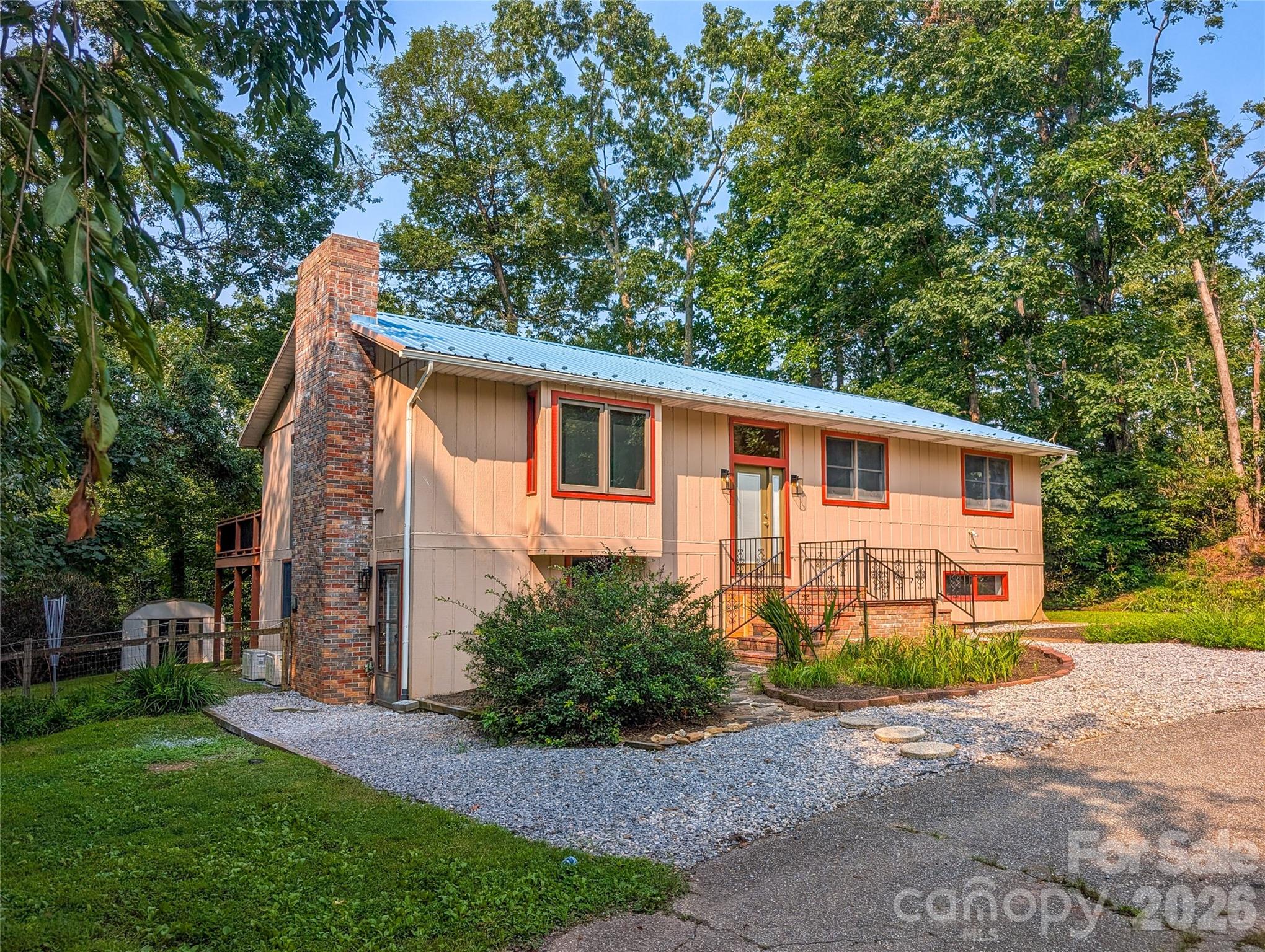 328 Wooded Valley Lane — photo