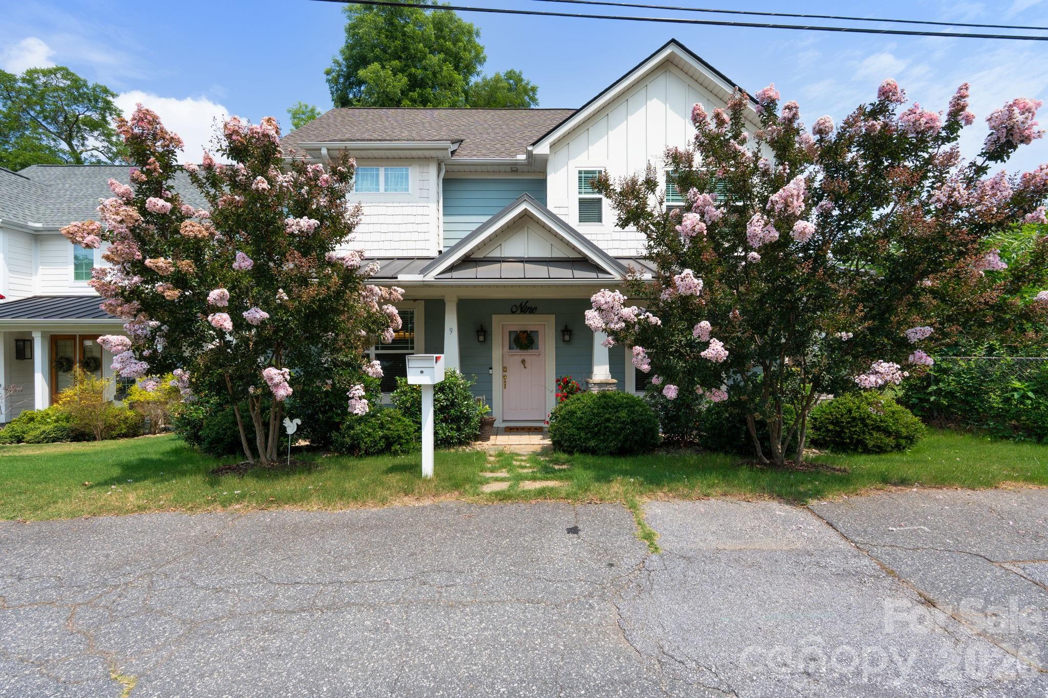 9 Winn Street — photo