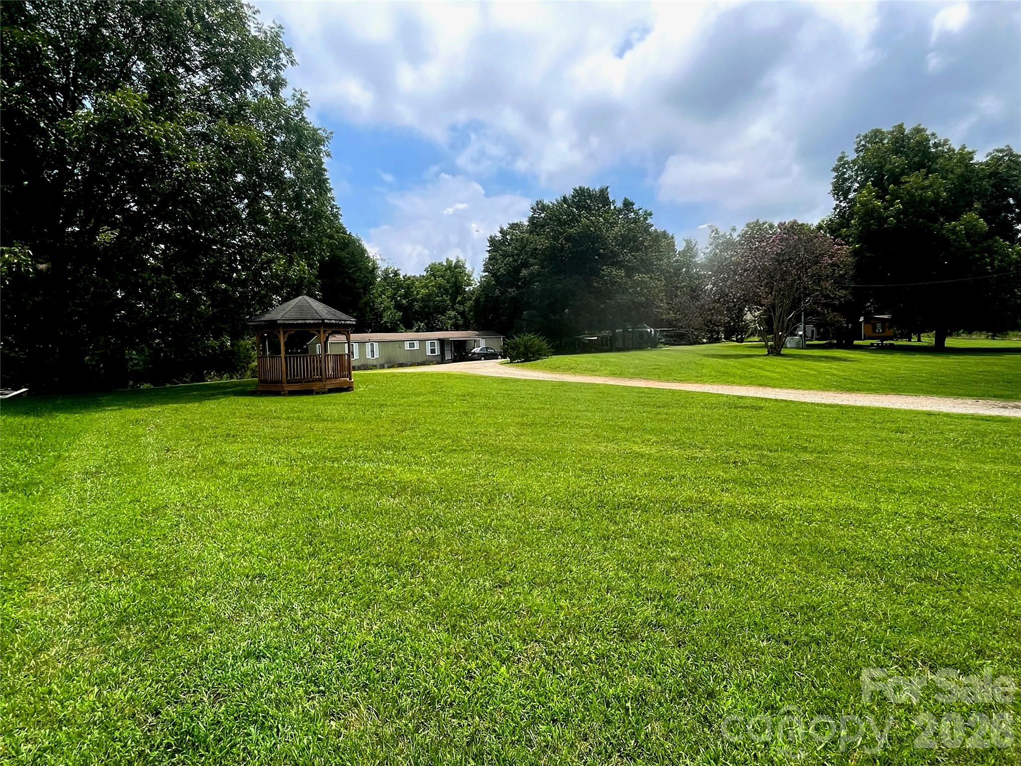 109 Ray Dawn Lane — photo