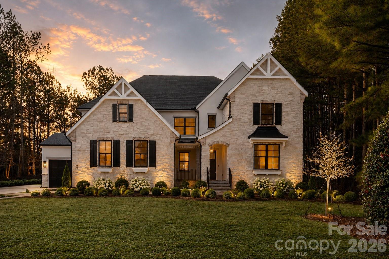 2804 Forest Lawn Drive — photo