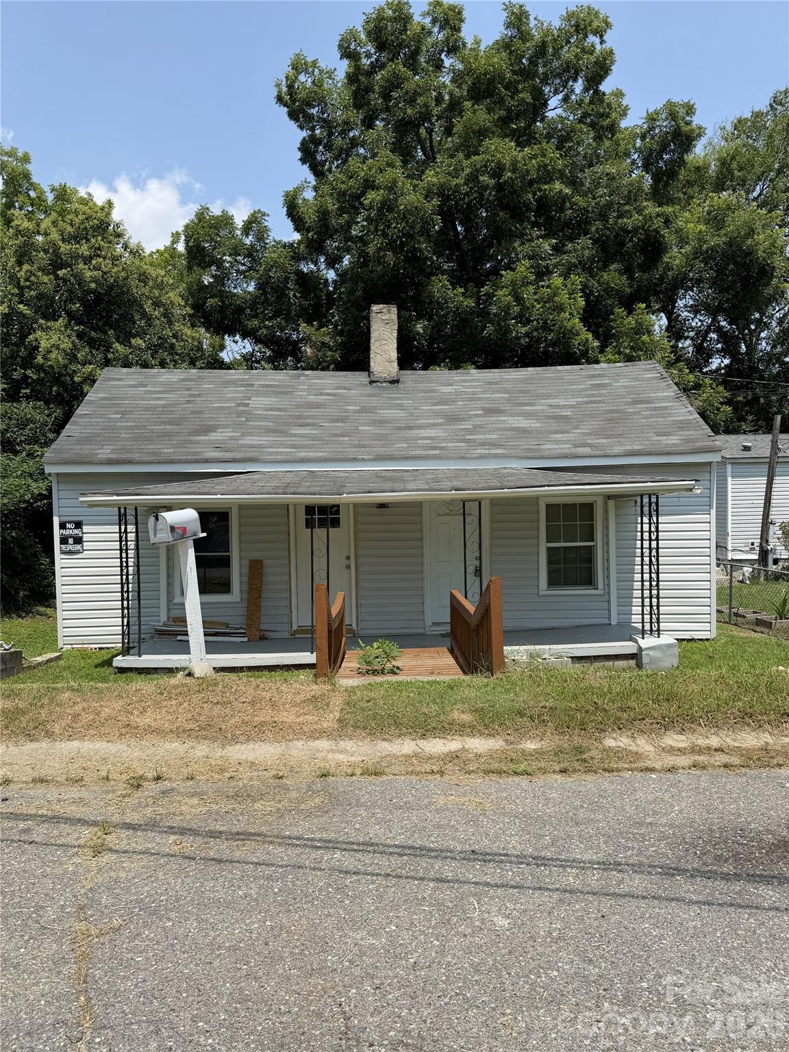 109 Starnes Street — photo