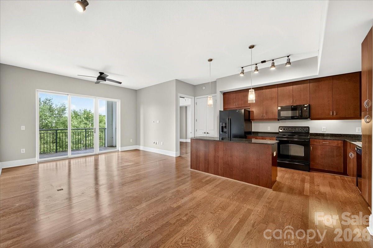 4625 Piedmont Row Drive 515-E — photo