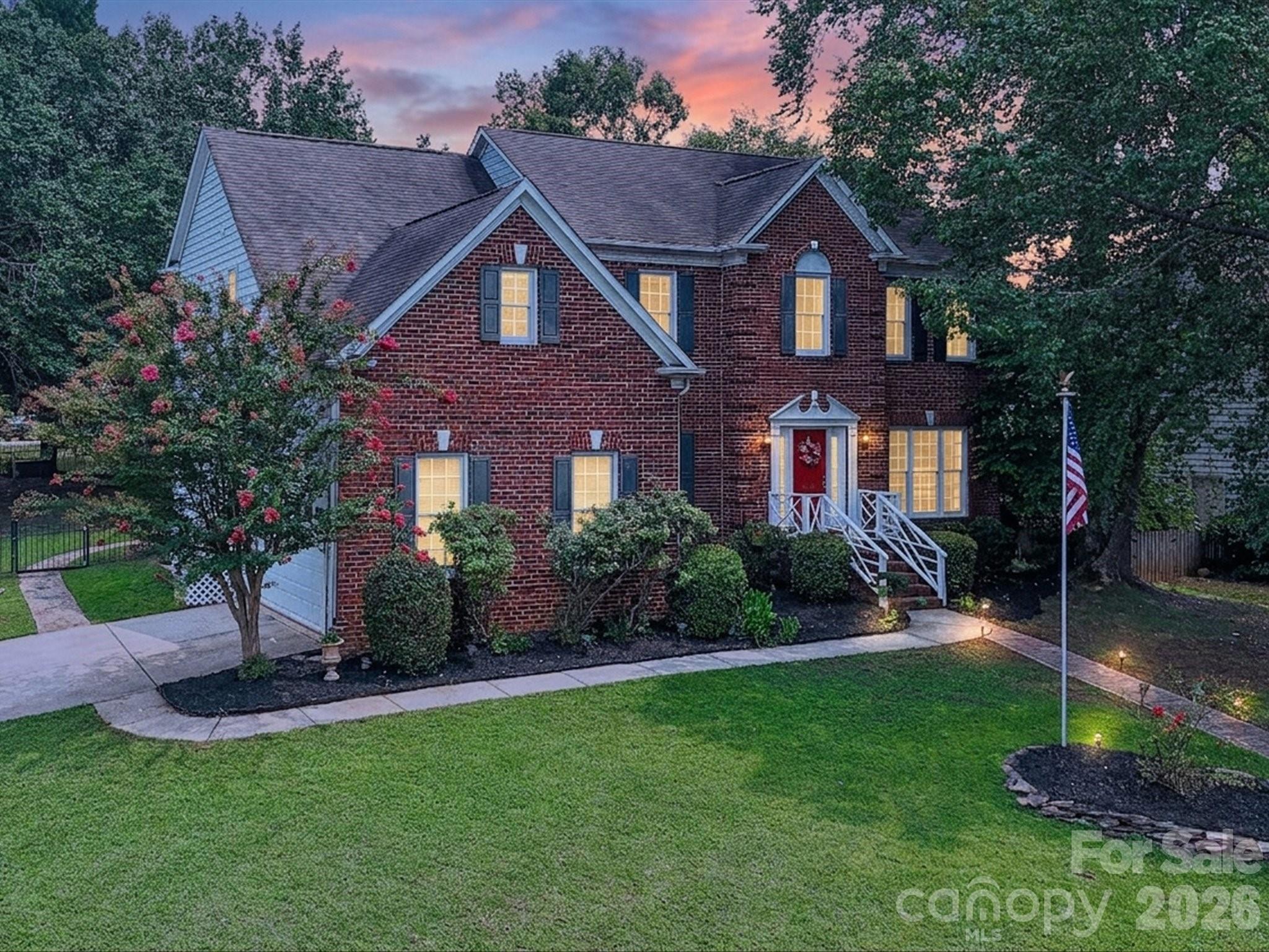 2805 Peverell Lane — photo