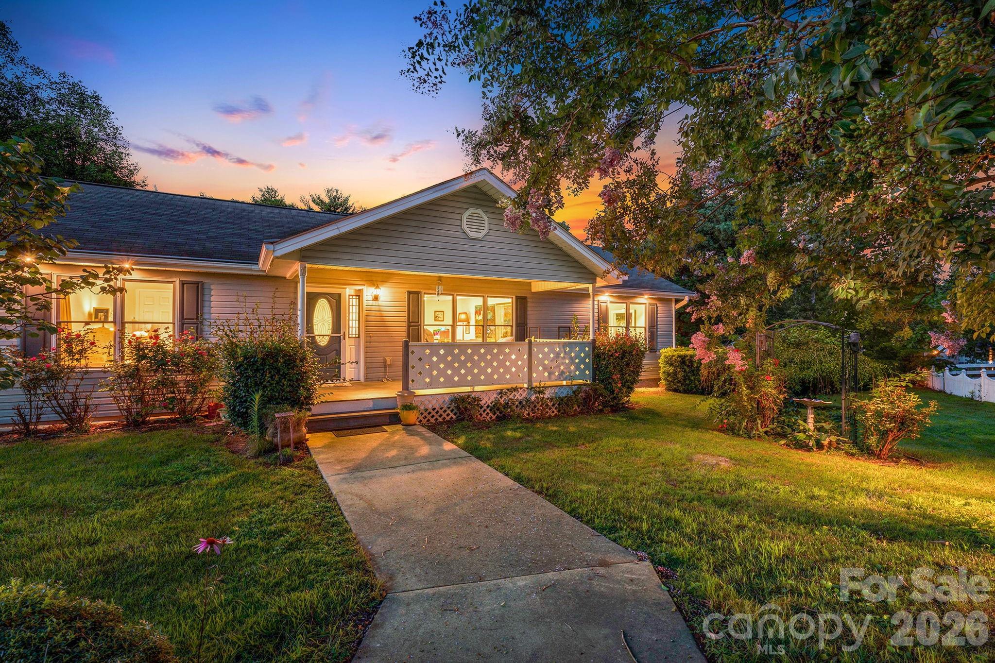 6 Arrowhead Lane — photo