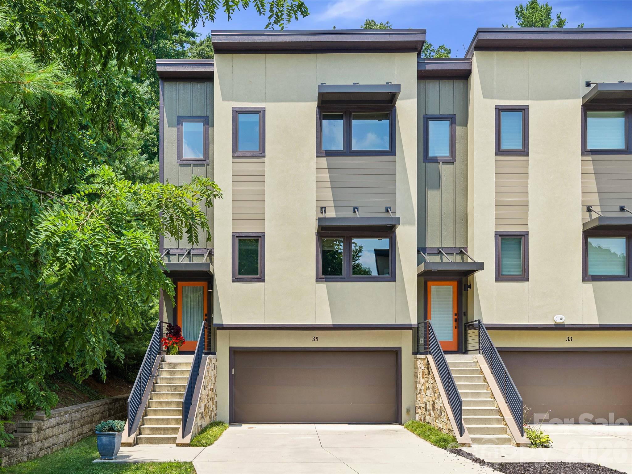 35 Macallan Lane — photo