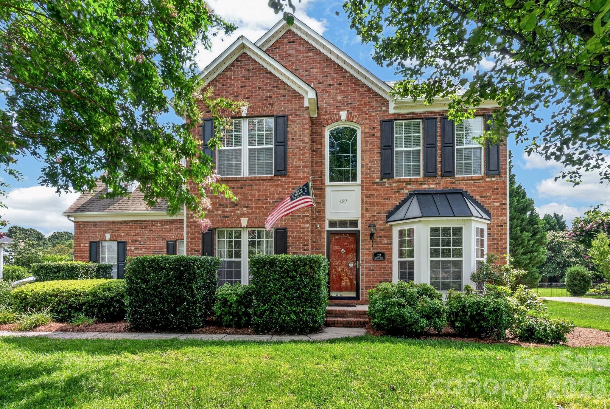127 Corona Circle — photo