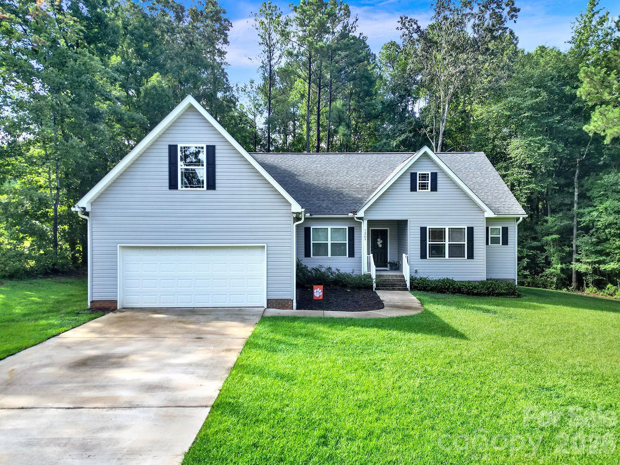 1205 Arundel Road — photo