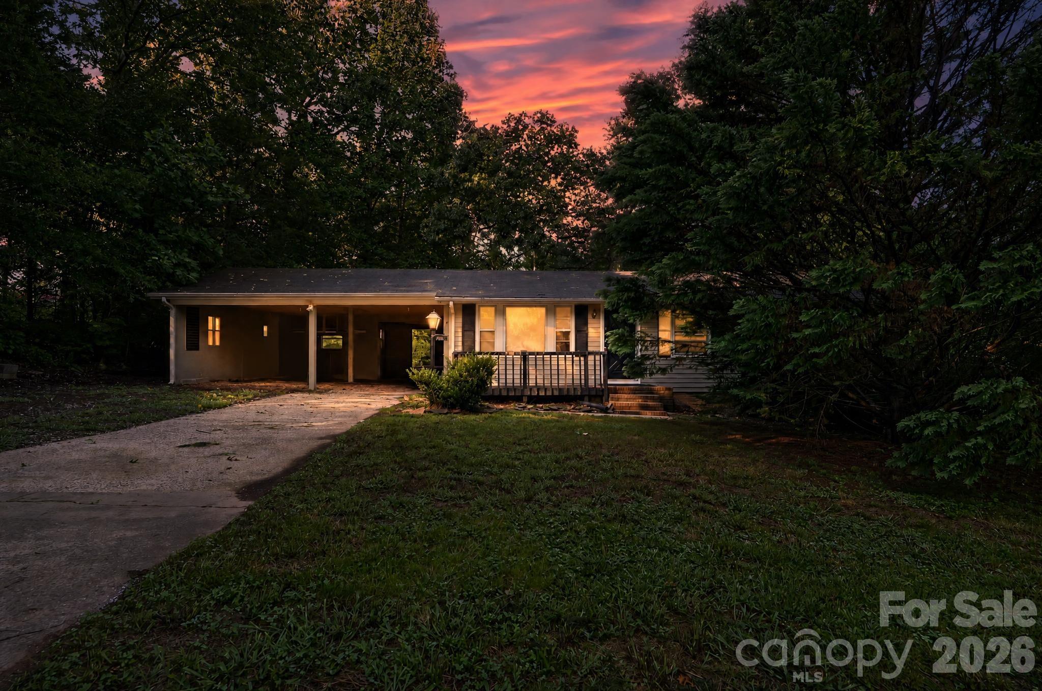 607 Texas Trail — photo