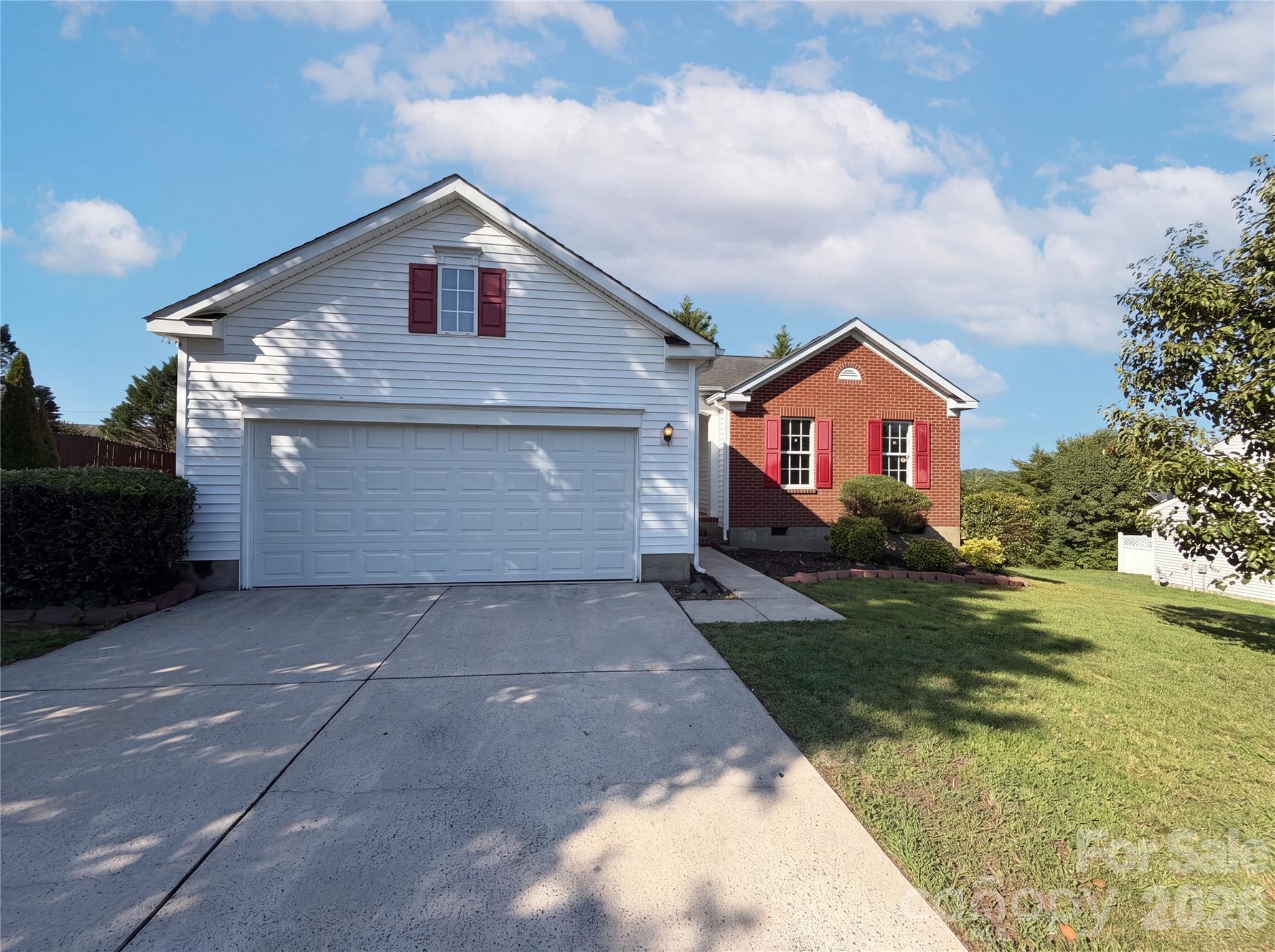 121 Brookstone Drive — photo