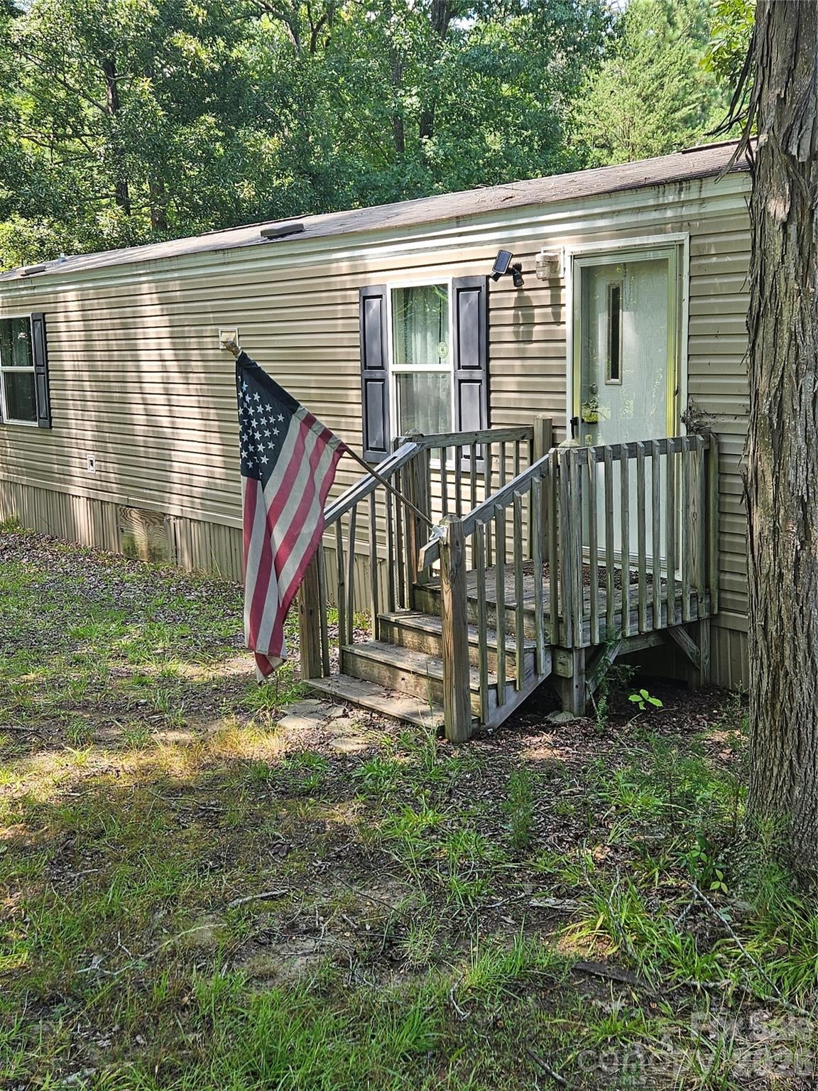 1846 Apple Blossom Road — photo