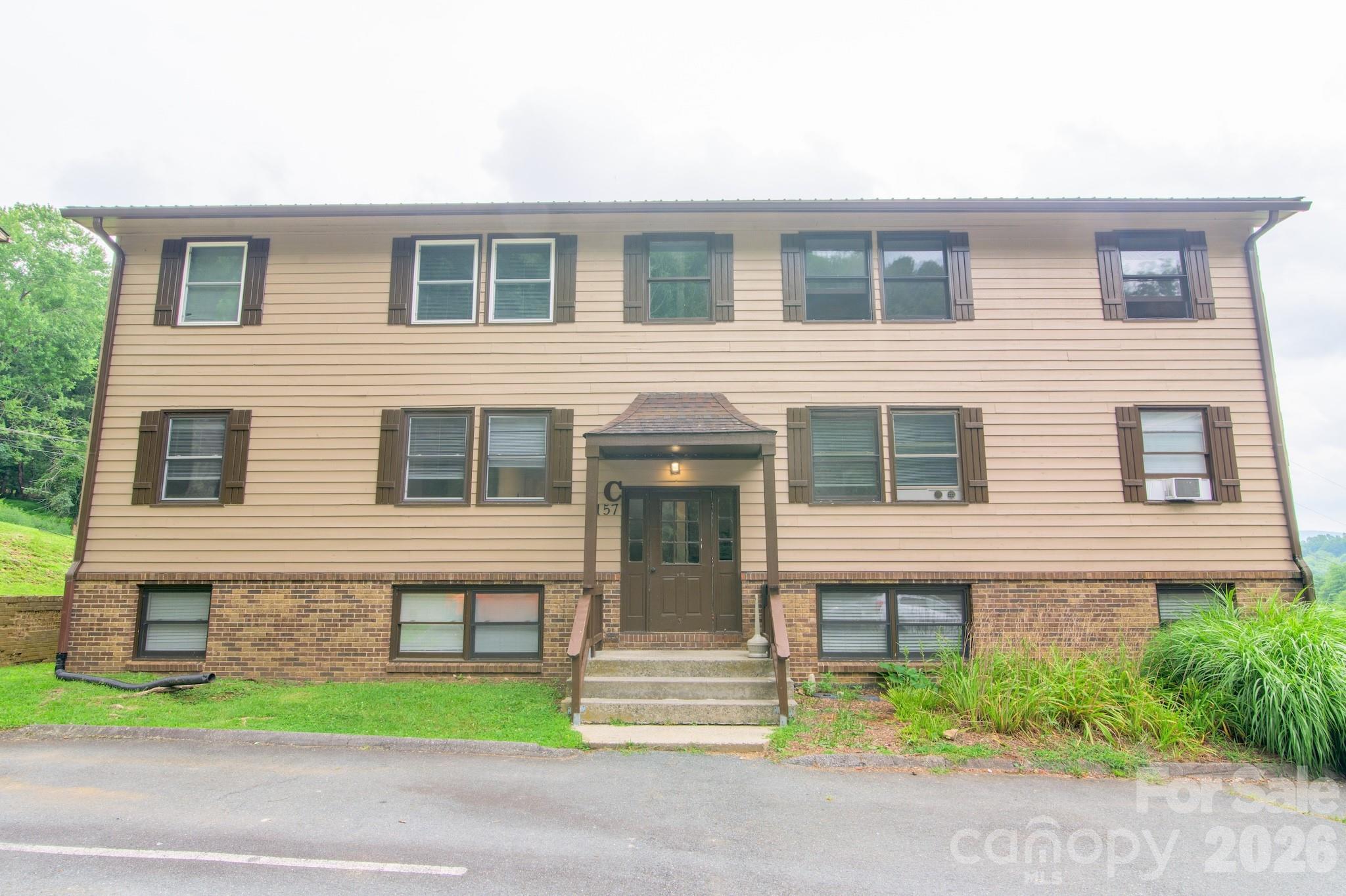 157 Stoneybrook Court C6 — photo