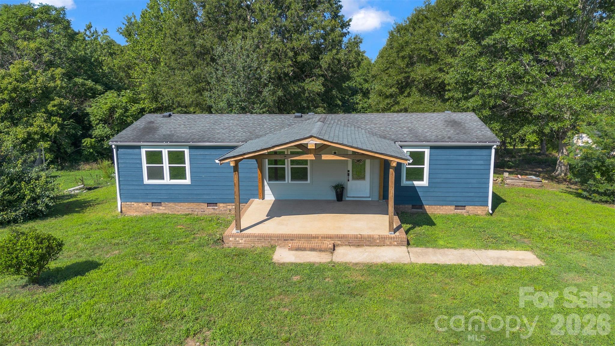 2240 Emerald Road — photo