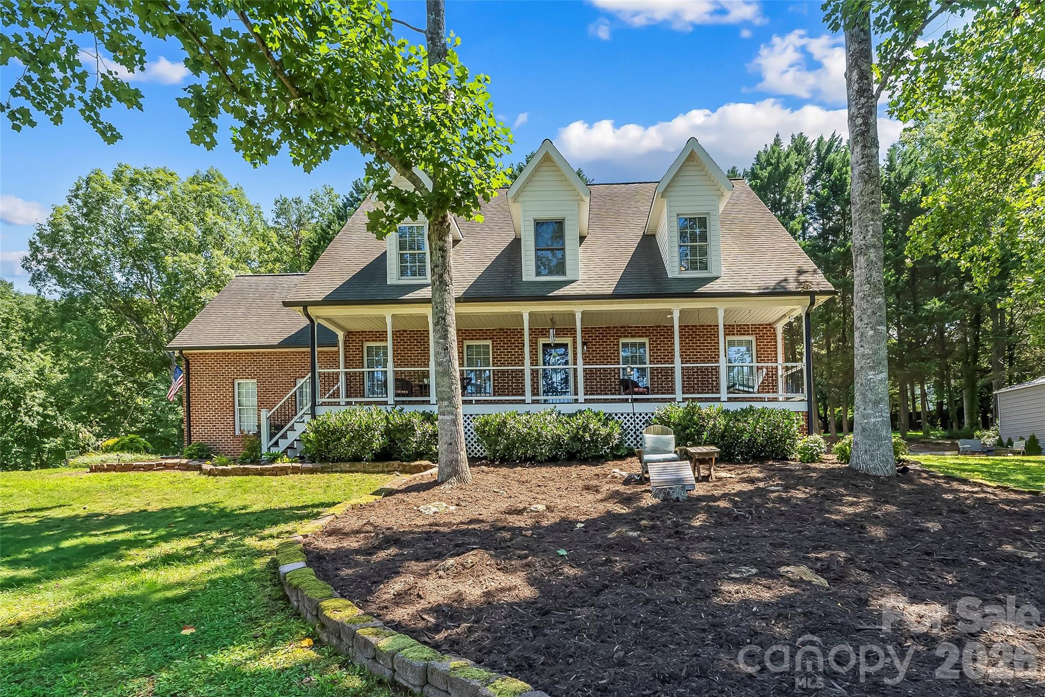 313 Springwood Drive NE — photo