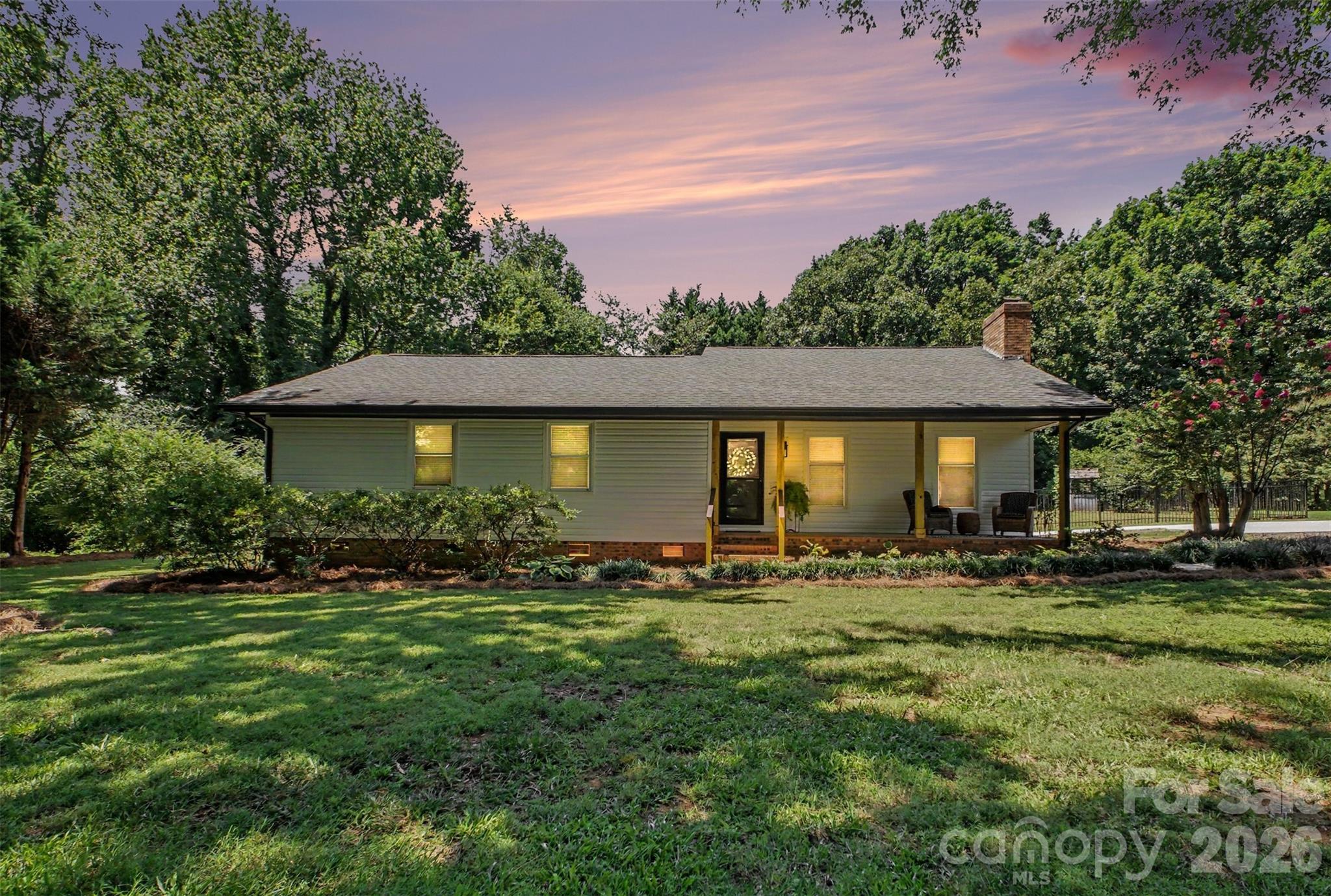 8319 Vagabond Road — photo