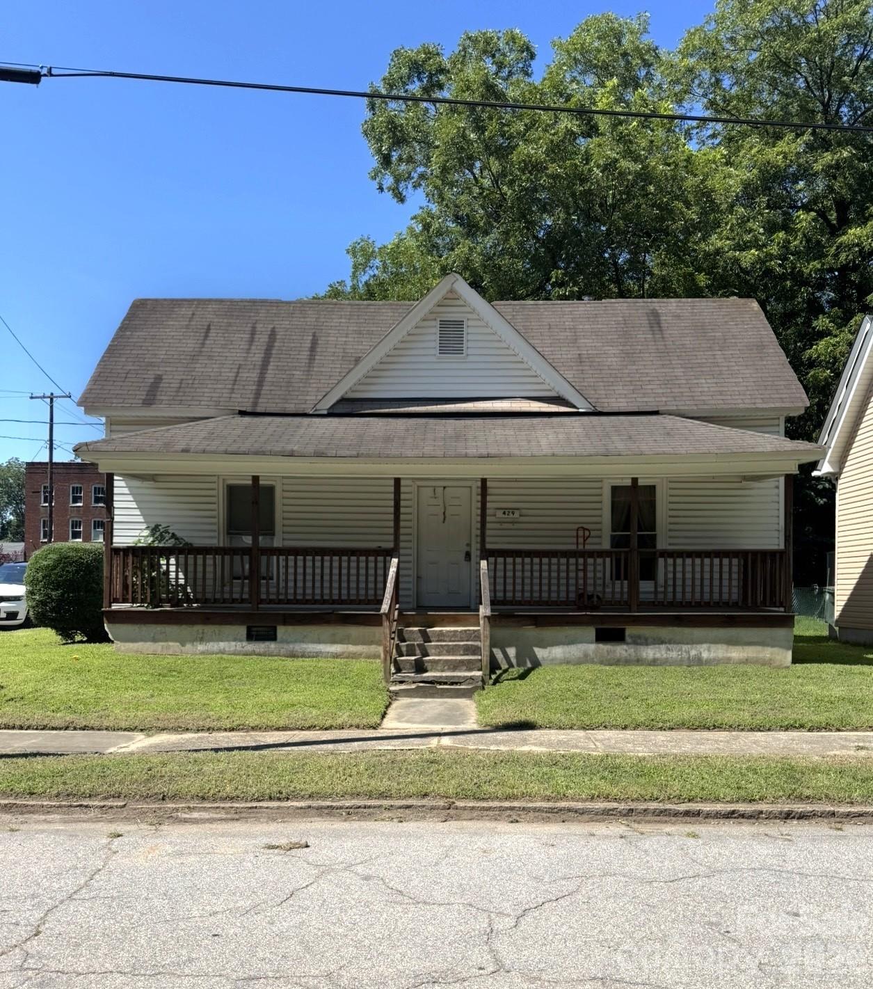 429 E Cemetery Street — photo