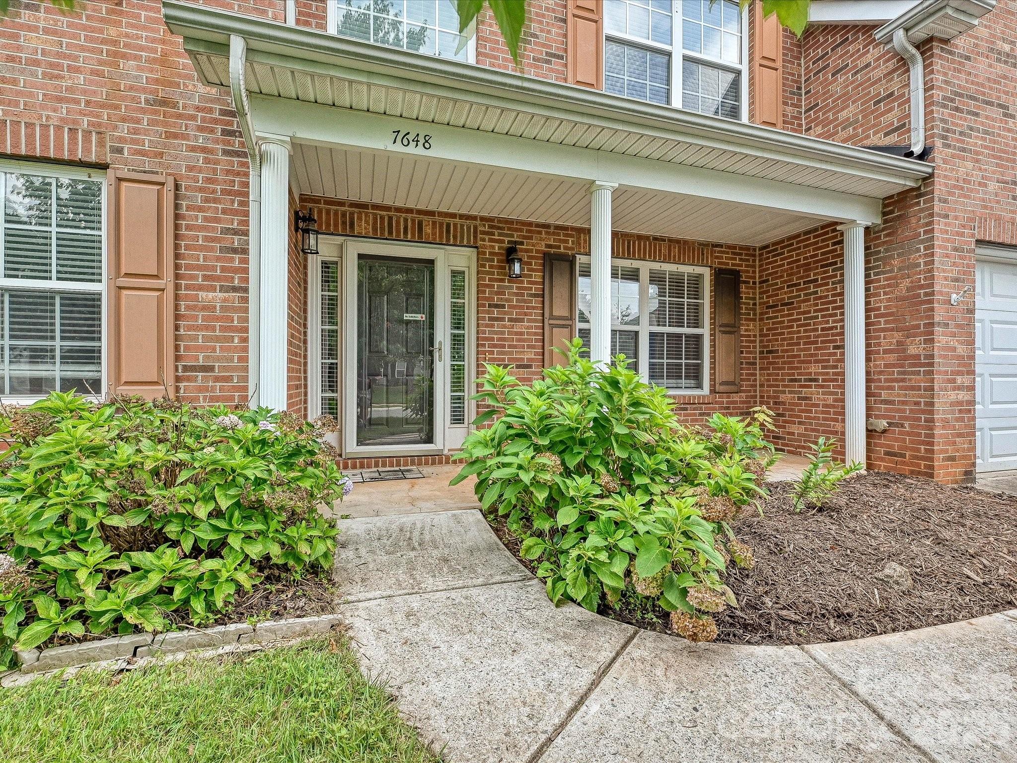 7648 Natalie Commons Drive — photo