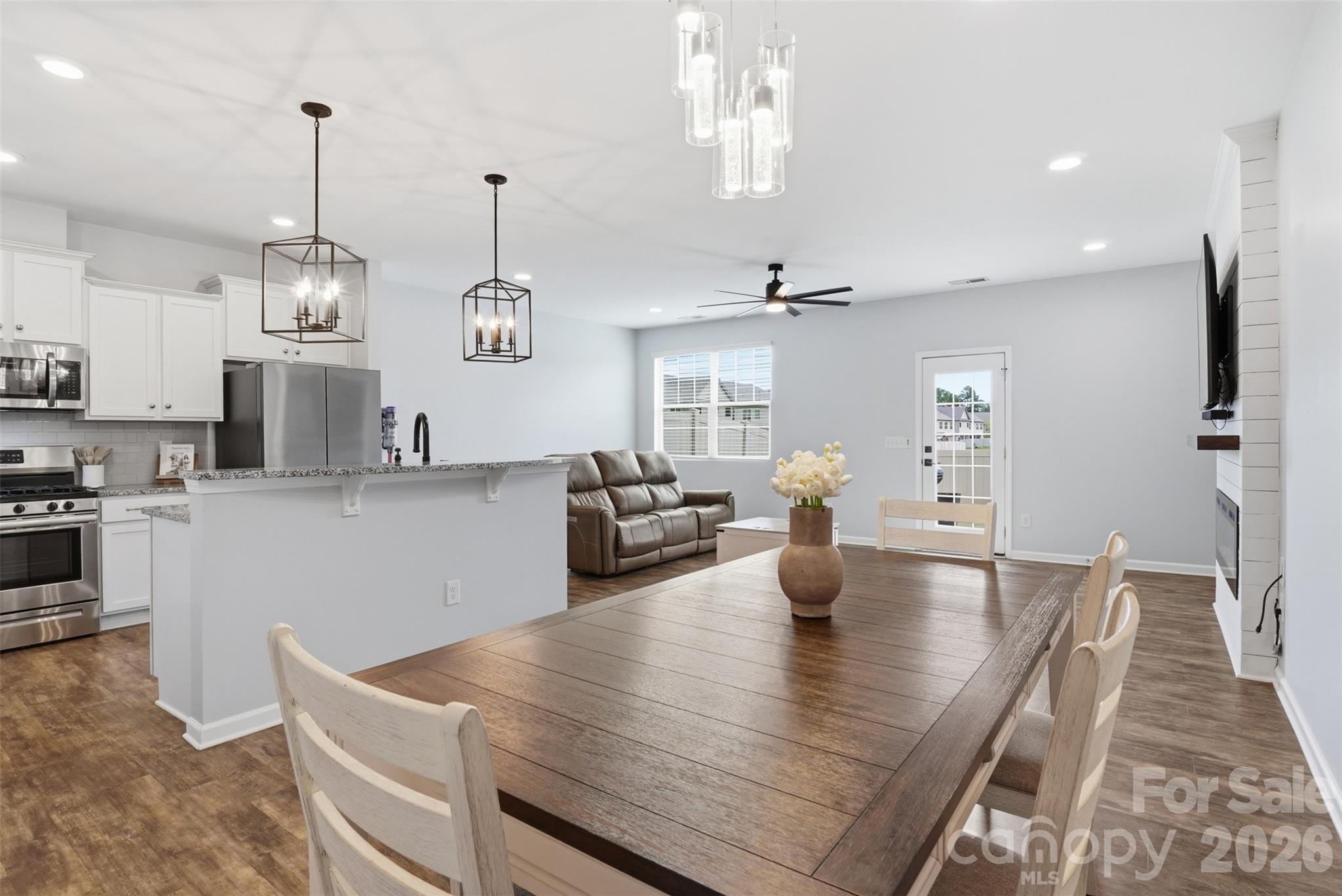 2614 Winter Thistle Way — photo
