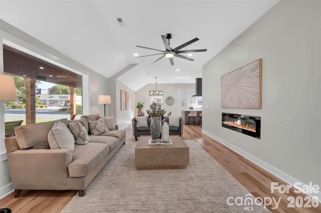 3942 Mcmillan Street — photo