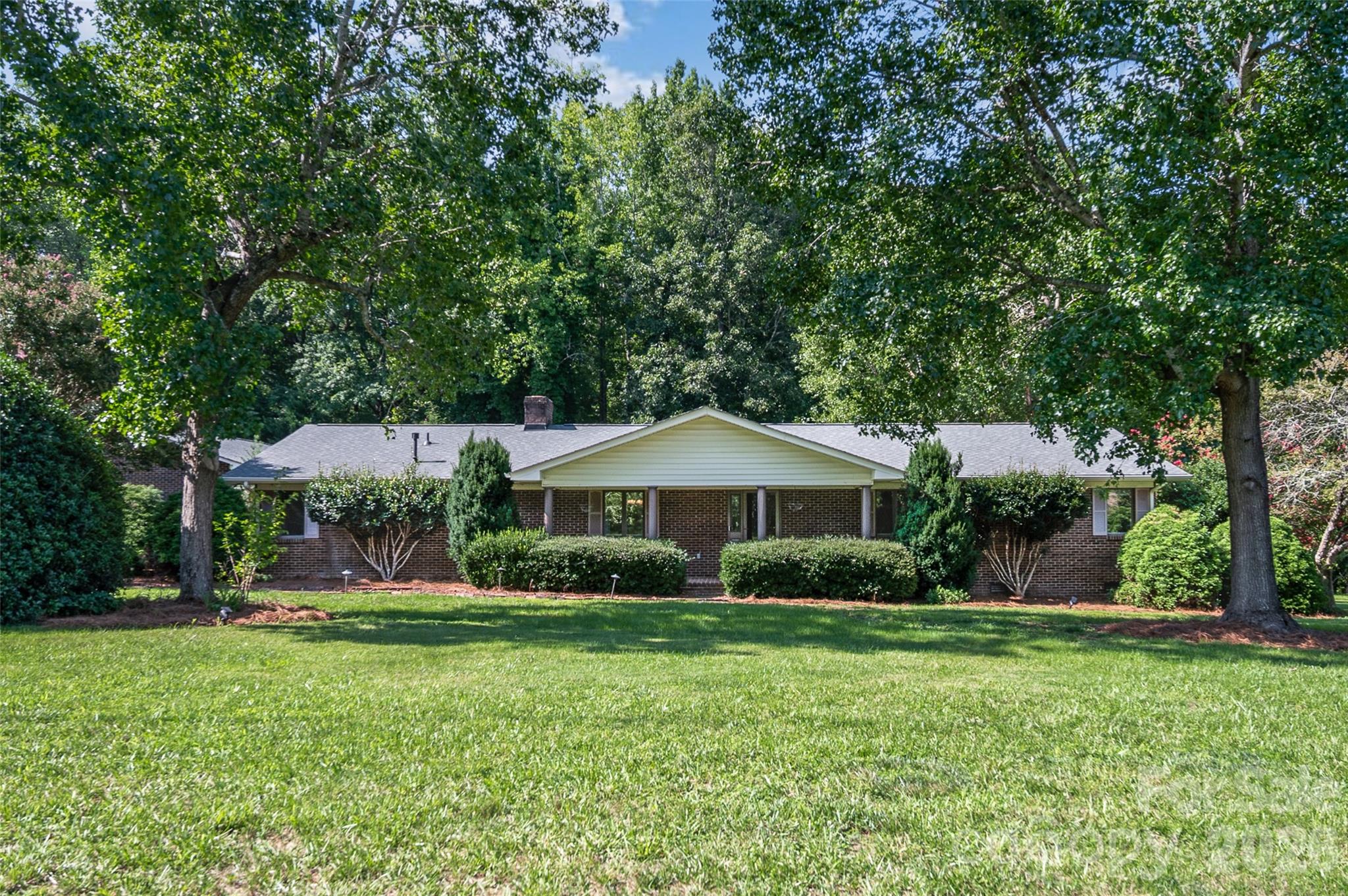 3959 Holly Springs Drive — photo