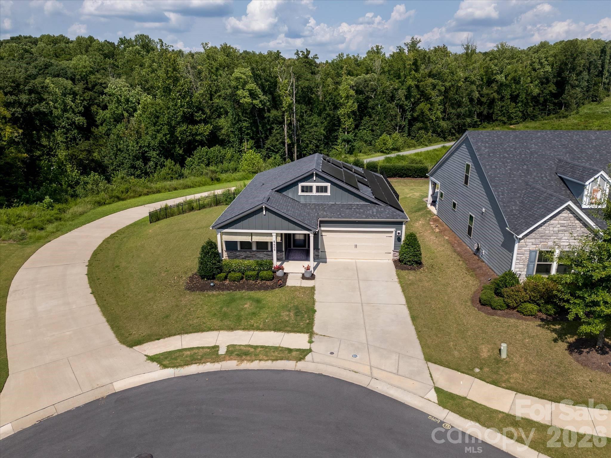 5609 Lavaux Court — photo