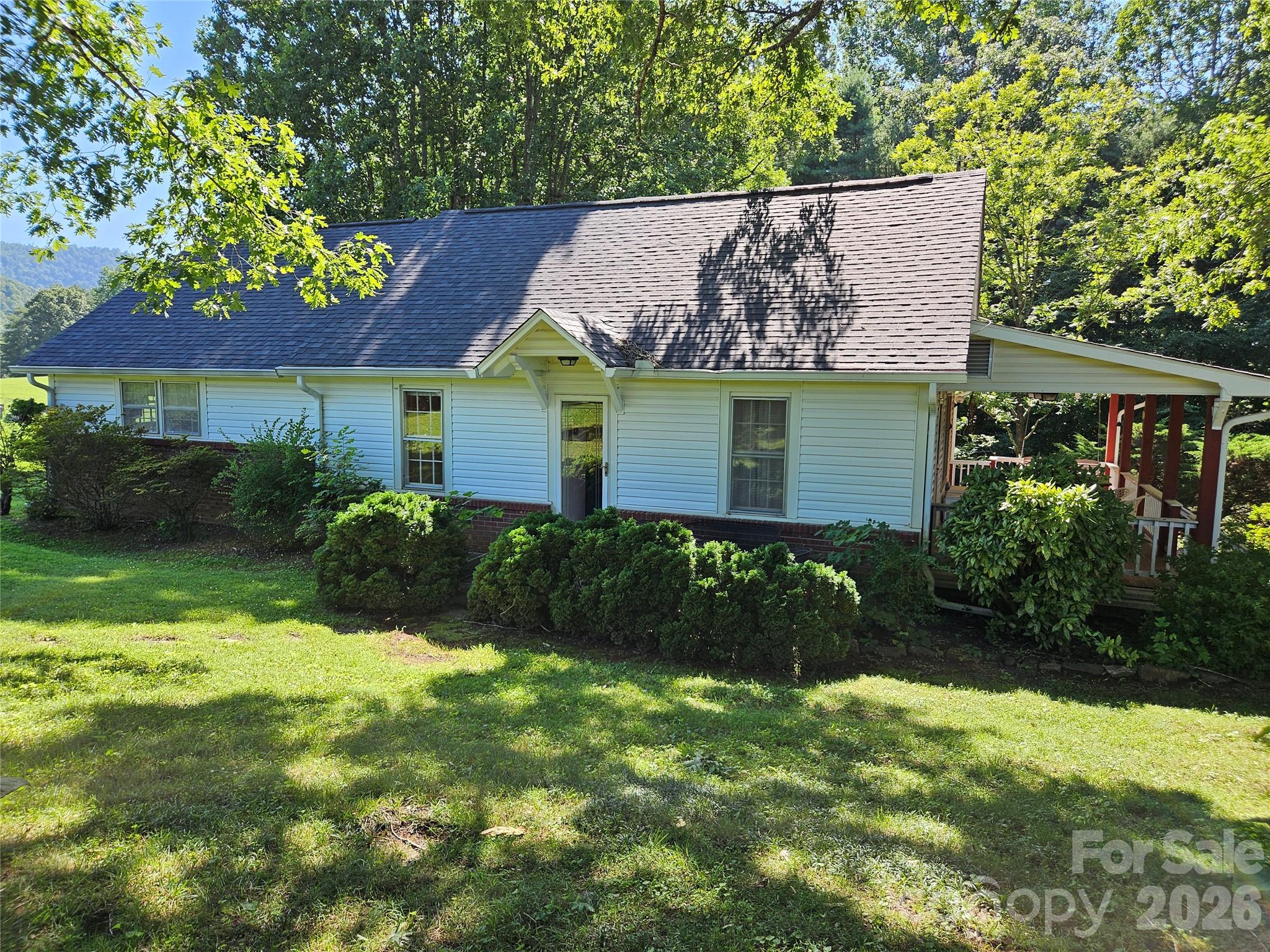 5086 Burkemont Road — photo