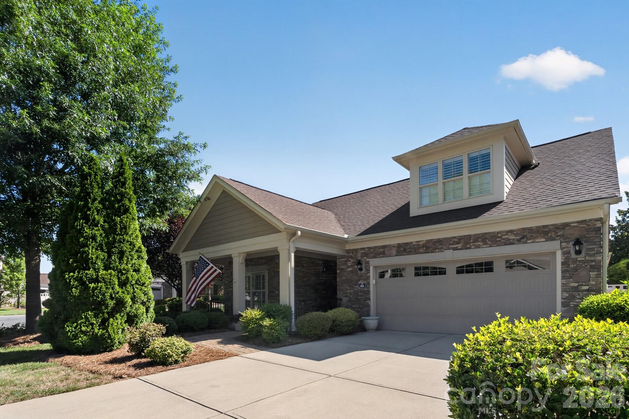 903 Morningstar Lane — photo