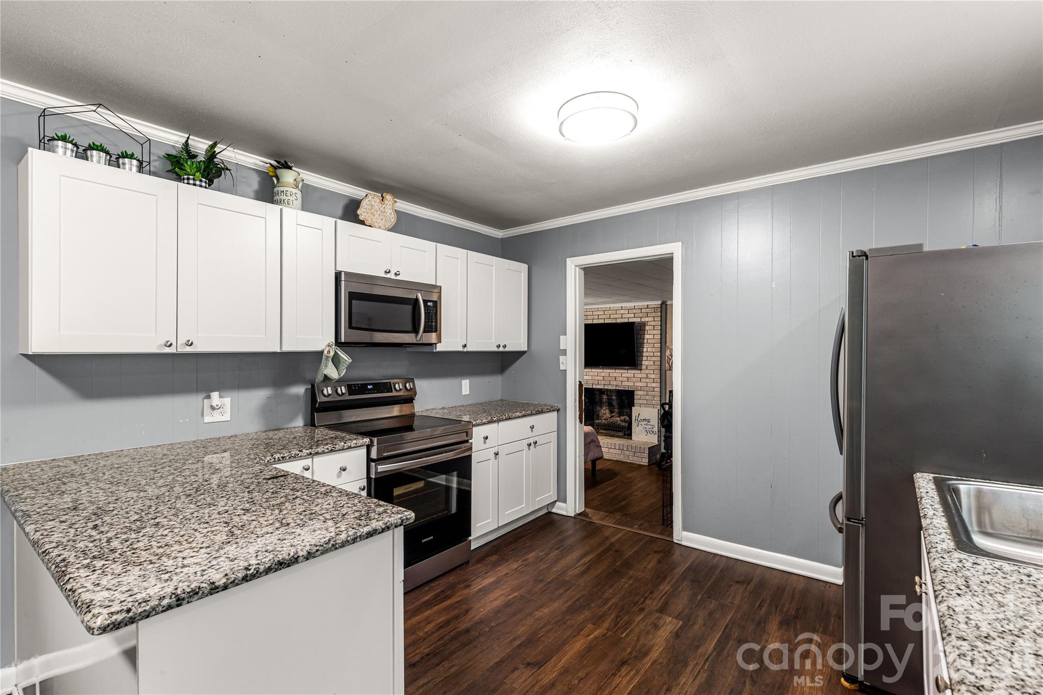 1747 Williams Circle — photo